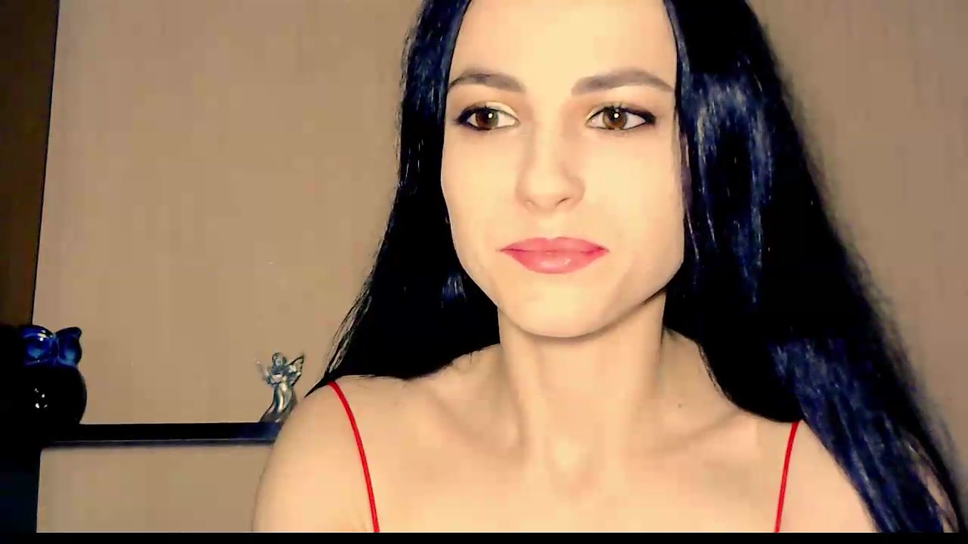 Gallery image thumbnail from Frioninny's myfreecams stream on, 07/17/2026, 19:28 image 11 of 20
