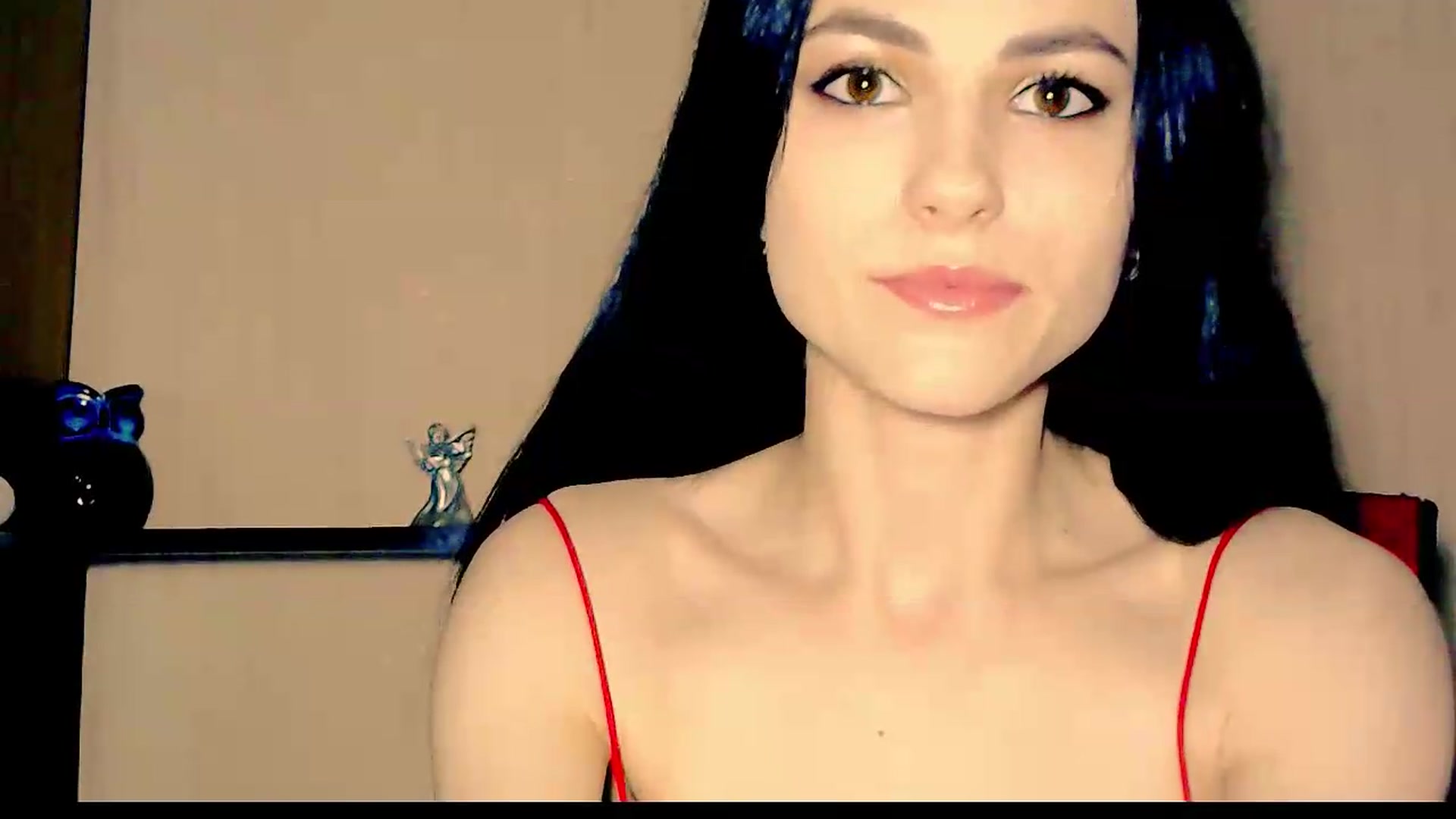 Gallery image thumbnail from Frioninny's myfreecams stream on, 07/17/2026, 20:46 image 12 of 20