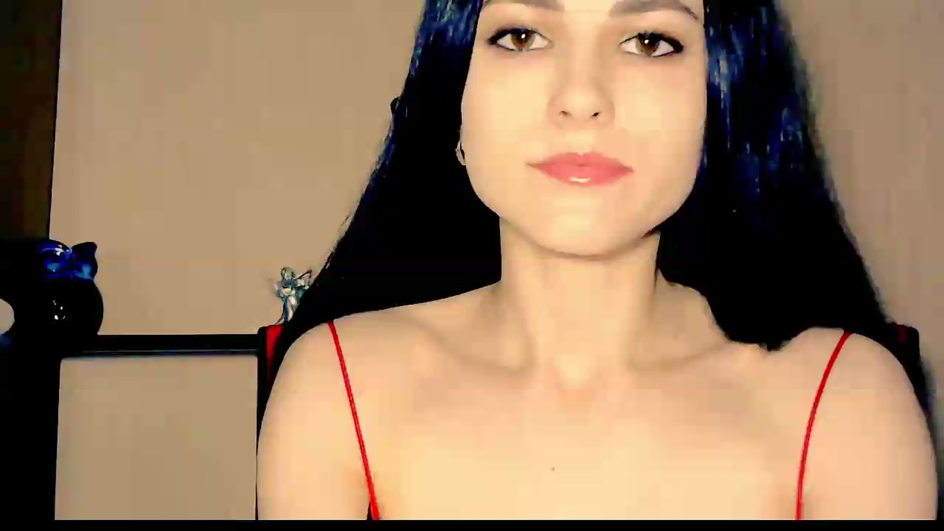 Gallery image thumbnail from Frioninny's myfreecams stream on, 07/17/2026, 22:16 image 4 of 20