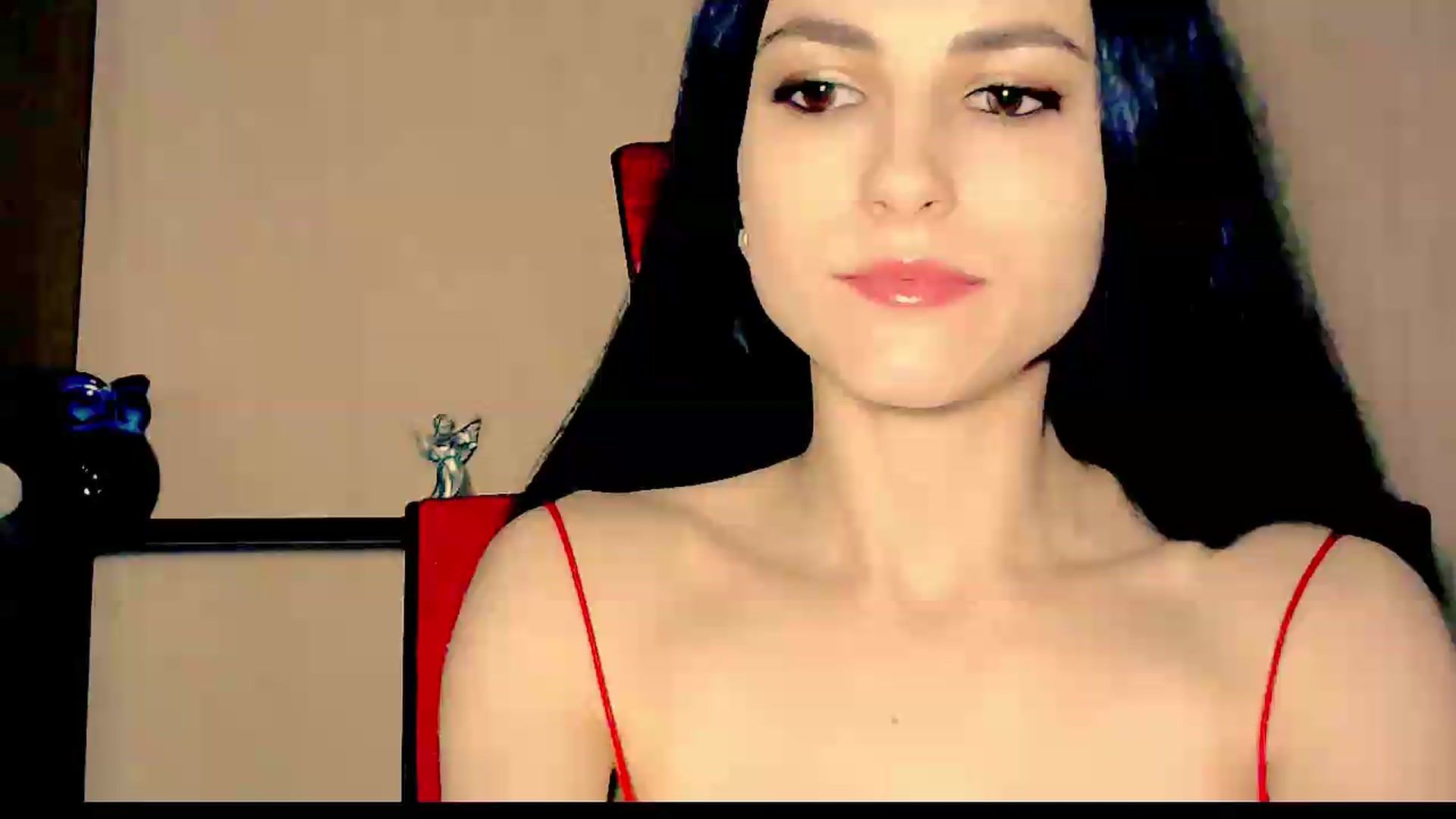 Gallery image thumbnail from Frioninny's myfreecams stream on, 07/17/2026, 22:16 image 11 of 20