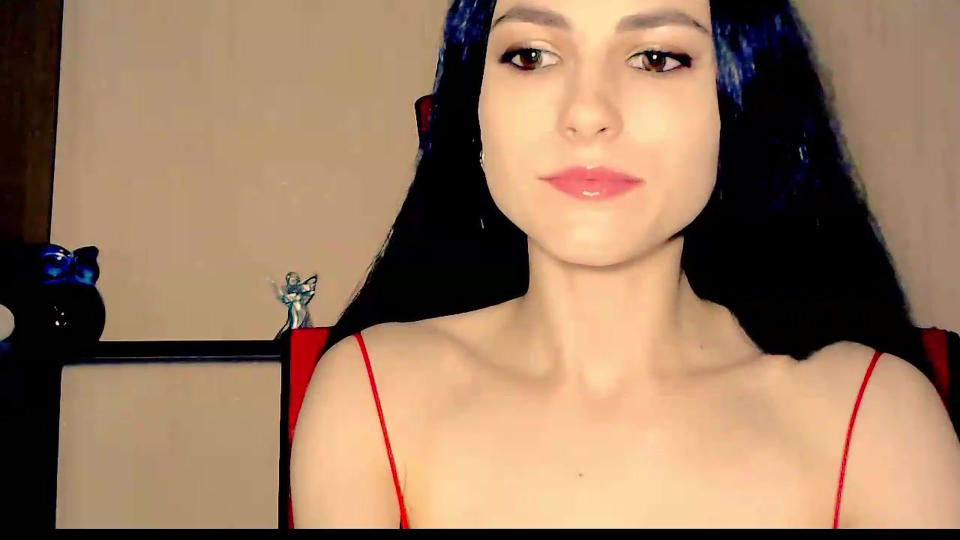 Gallery image thumbnail from Frioninny's myfreecams stream on, 07/17/2026, 22:16 image 12 of 20