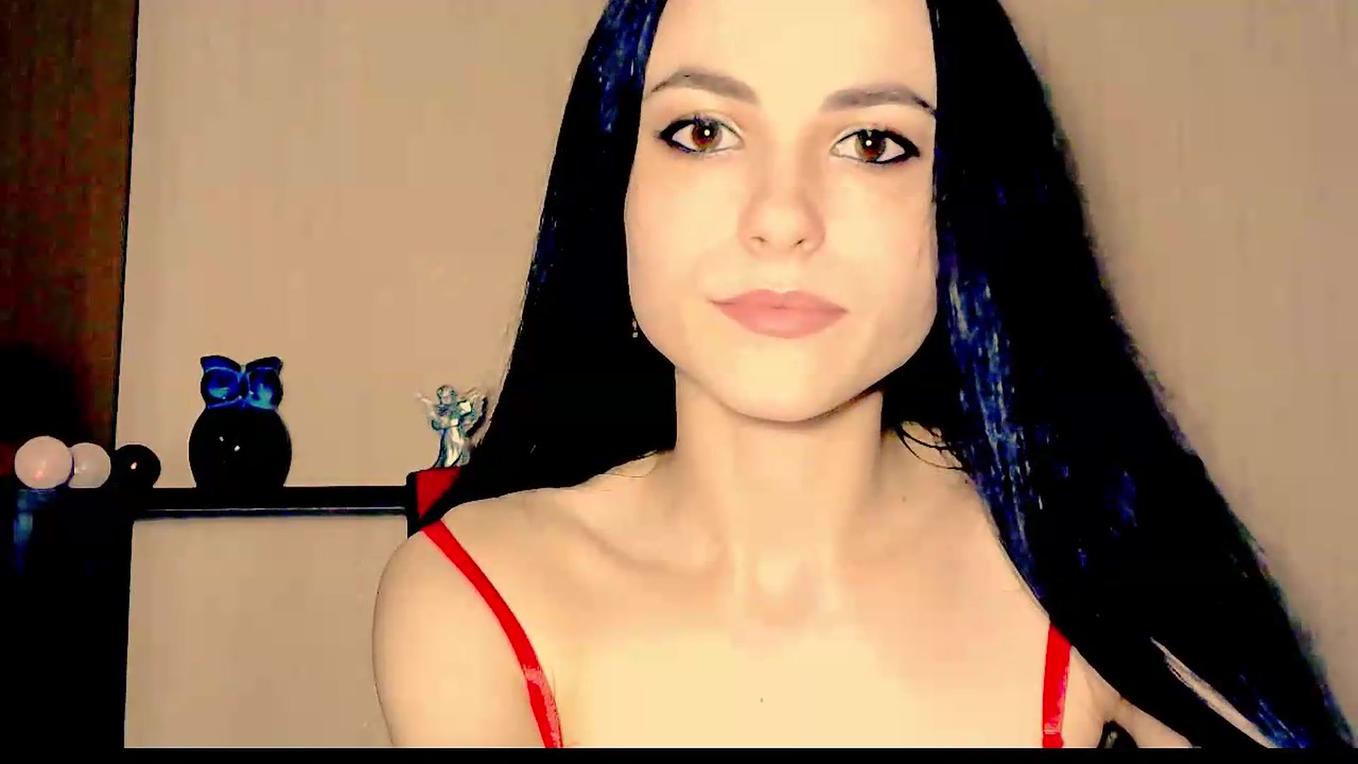 Gallery image thumbnail from Frioninny's myfreecams stream on, 07/23/2026, 21:52 image 4 of 20