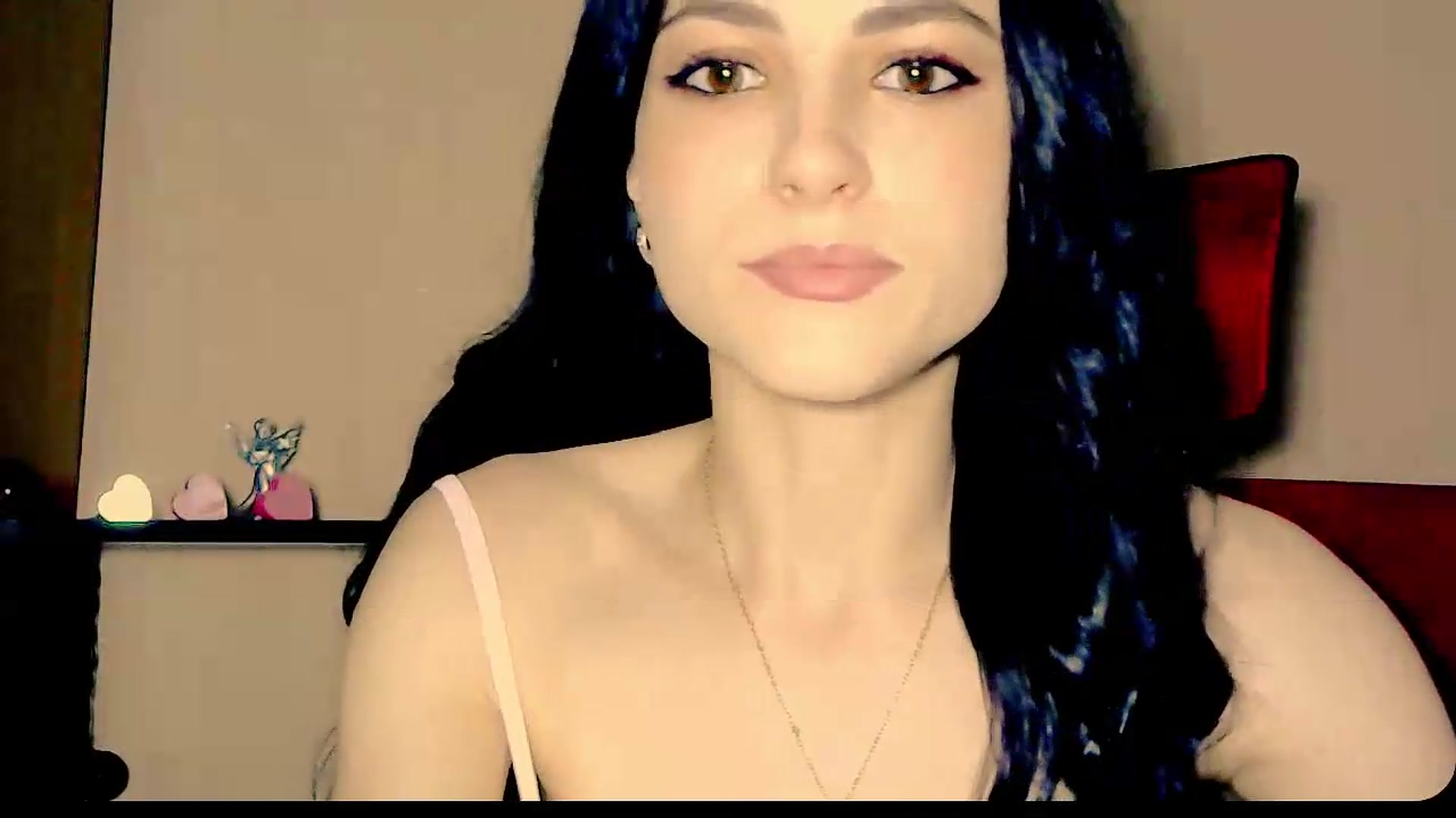 Gallery image thumbnail from Frioninny's myfreecams stream on, 07/31/2026, 19:11 image 7 of 20