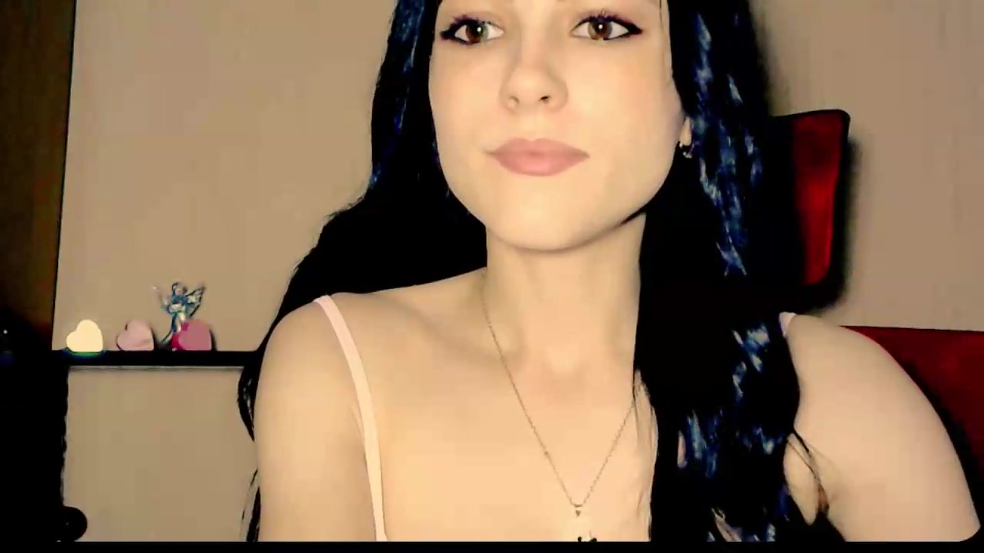 Gallery image thumbnail from Frioninny's myfreecams stream on, 07/31/2026, 19:11 image 16 of 20