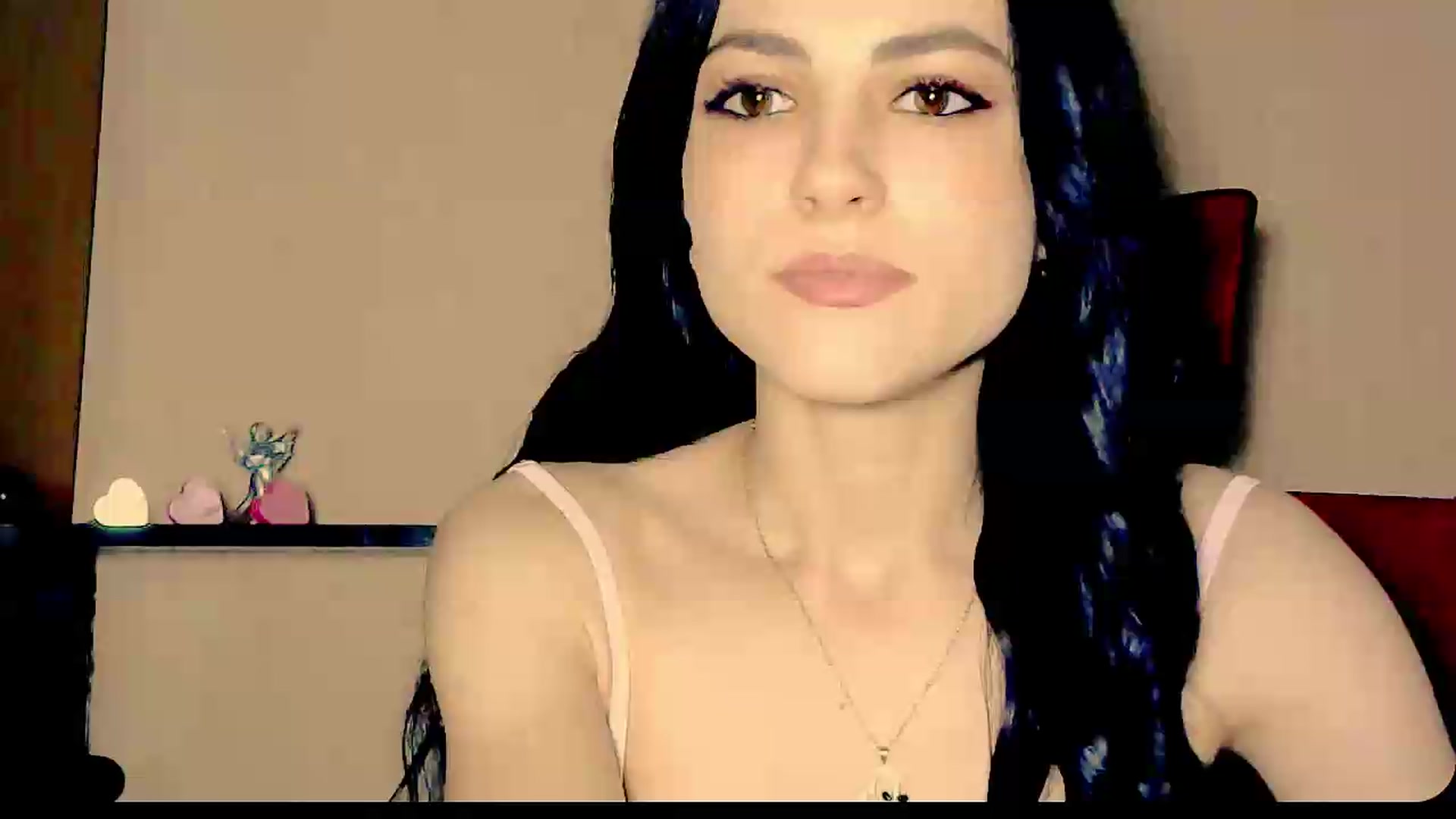 Gallery image thumbnail from Frioninny's myfreecams stream on, 07/31/2026, 19:11 image 18 of 20