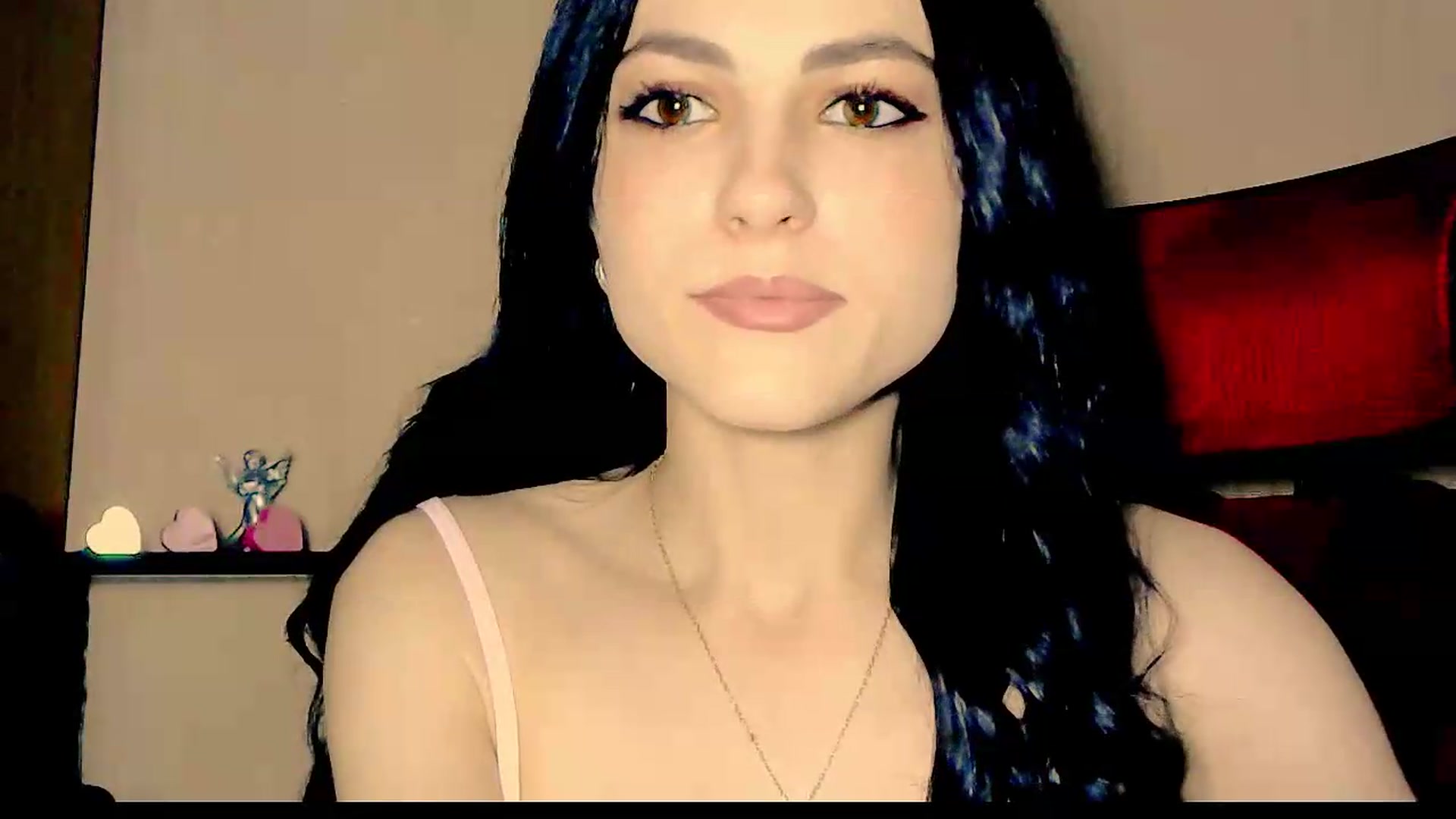 Gallery image thumbnail from Frioninny's myfreecams stream on, 07/31/2026, 19:11 image 3 of 20