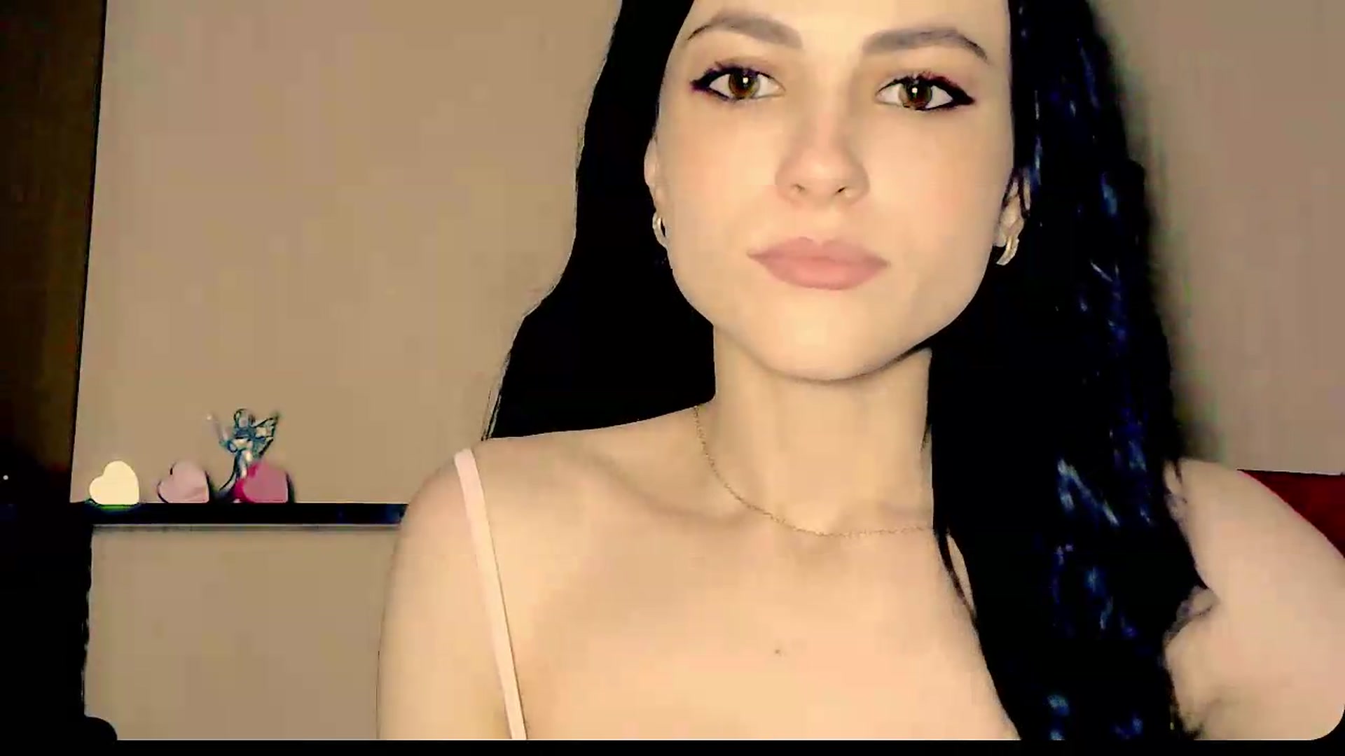 Gallery image thumbnail from Frioninny's myfreecams stream on, 07/31/2026, 20:21 image 13 of 20