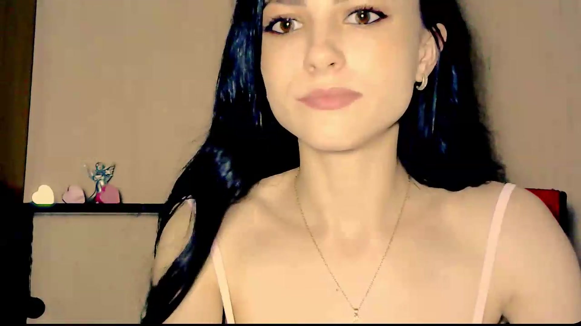 Gallery image thumbnail from Frioninny's myfreecams stream on, 07/31/2026, 21:41 image 15 of 20