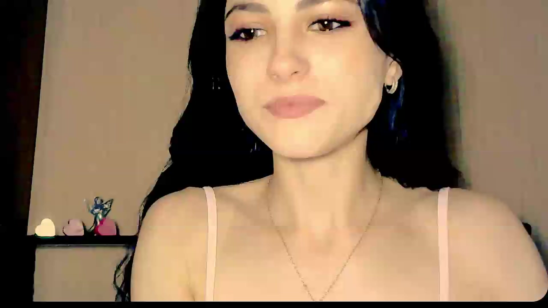 Gallery image thumbnail from Frioninny's myfreecams stream on, 07/31/2026, 21:41 image 1 of 20