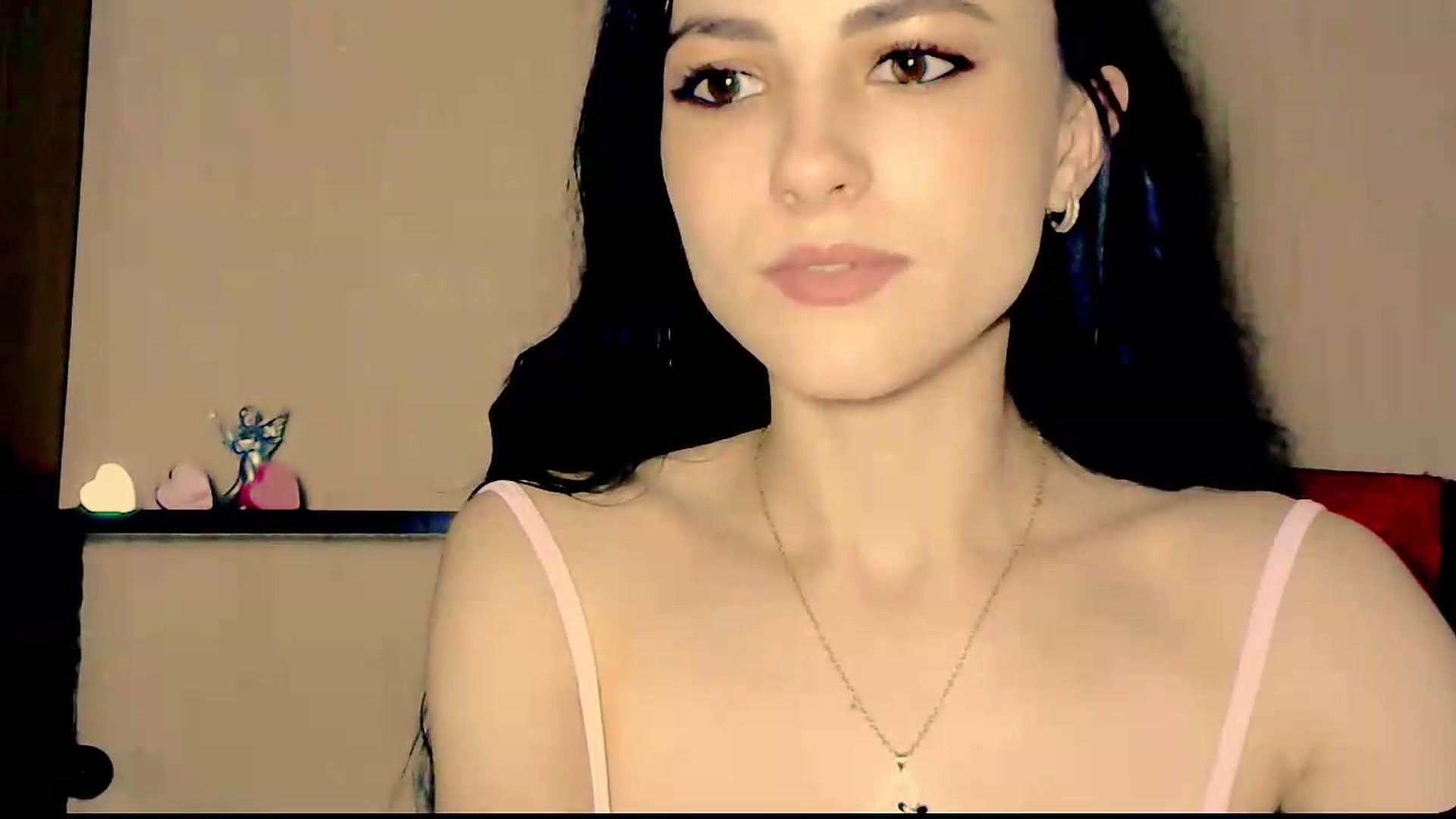 Gallery image thumbnail from Frioninny's myfreecams stream on, 07/31/2026, 21:41 image 14 of 20