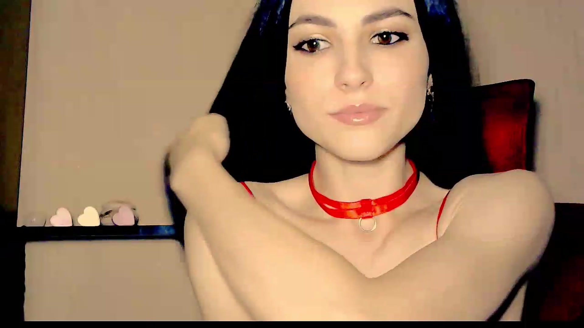 Gallery image thumbnail from Frioninny's myfreecams stream on, 08/01/2026, 18:02 image 15 of 20
