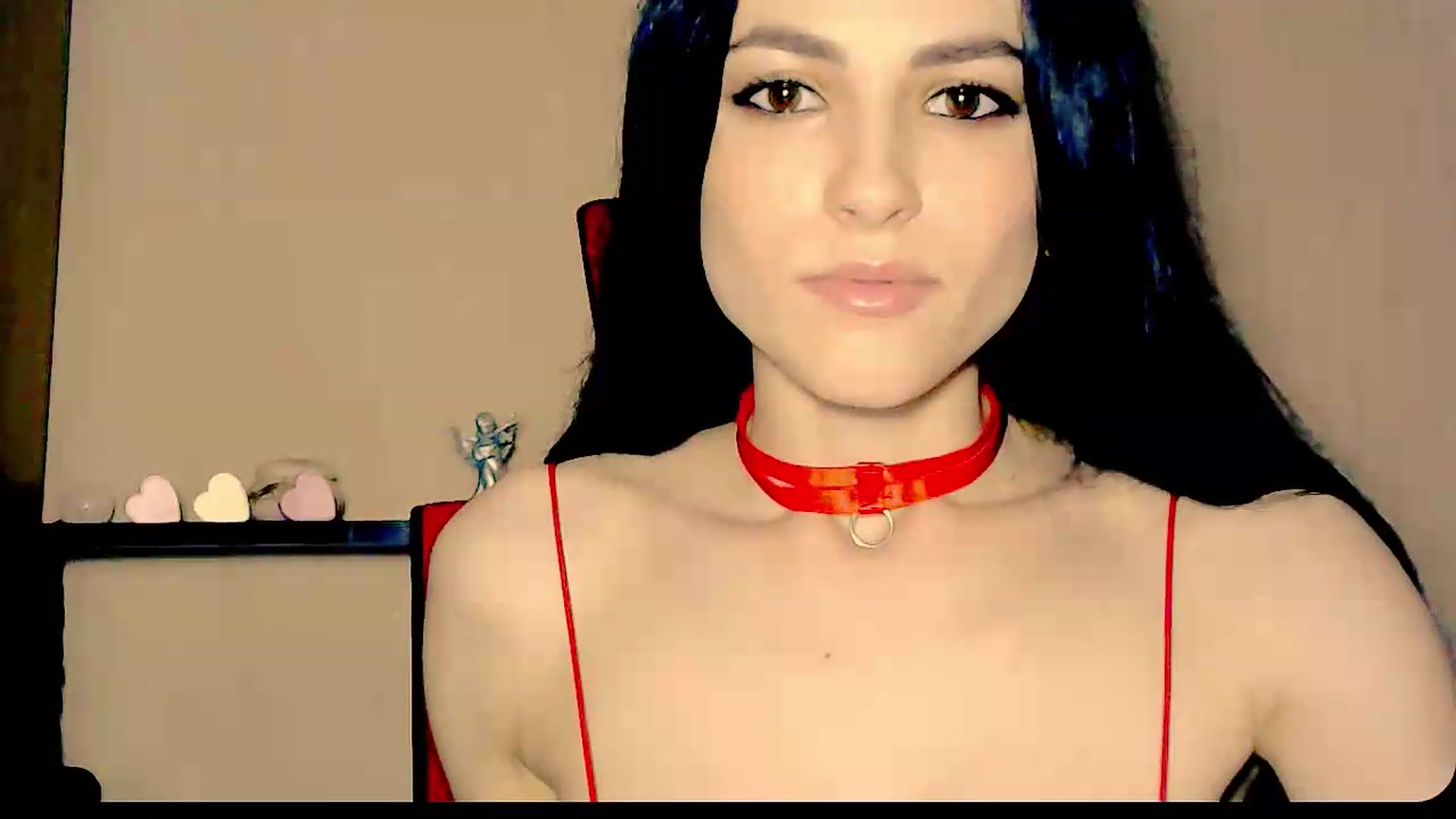 Gallery image thumbnail from Frioninny's myfreecams stream on, 08/01/2026, 19:01 image 16 of 20