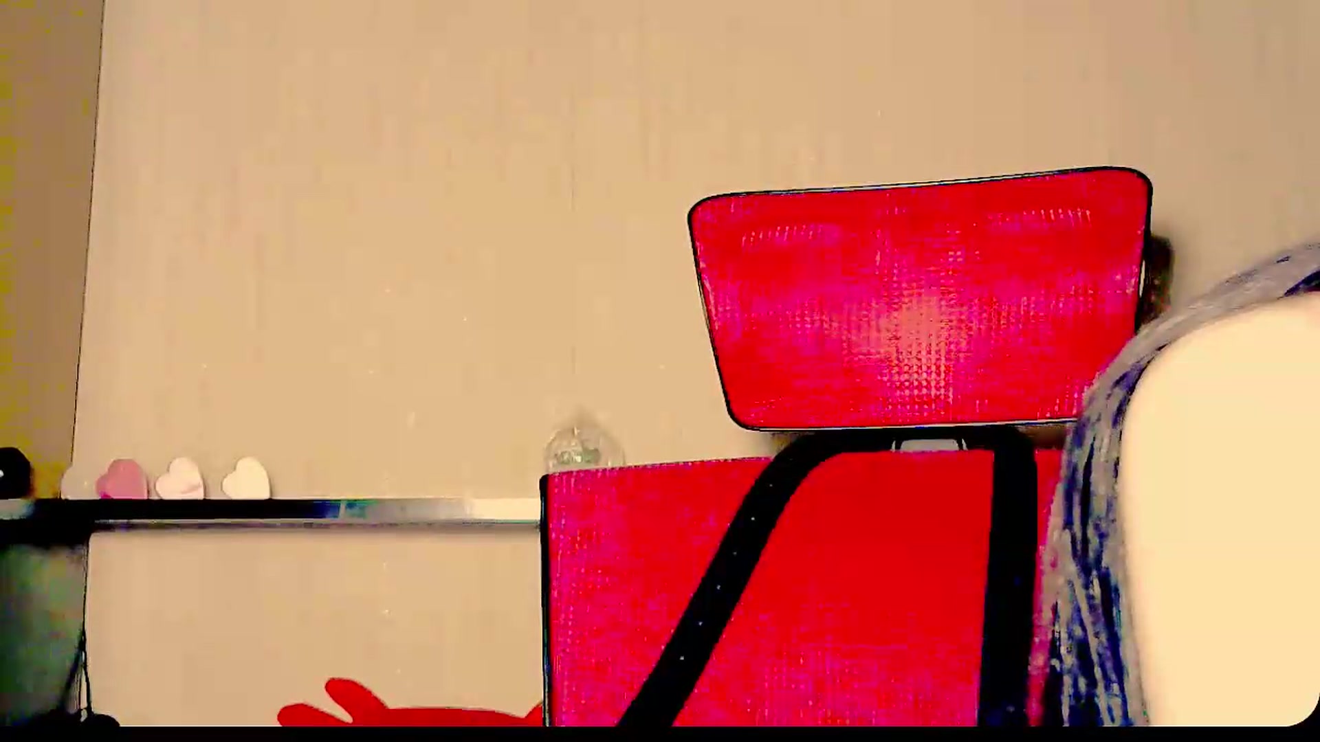 Gallery image thumbnail from Frioninny's myfreecams stream on, 08/07/2026, 20:05 image 7 of 20