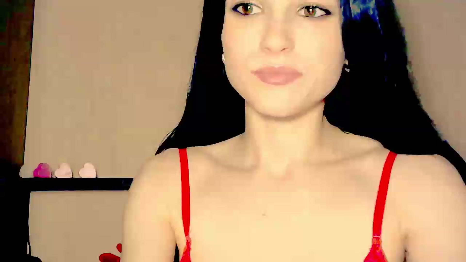 Gallery image thumbnail from Frioninny's myfreecams stream on, 08/08/2026, 01:37 image 1 of 20
