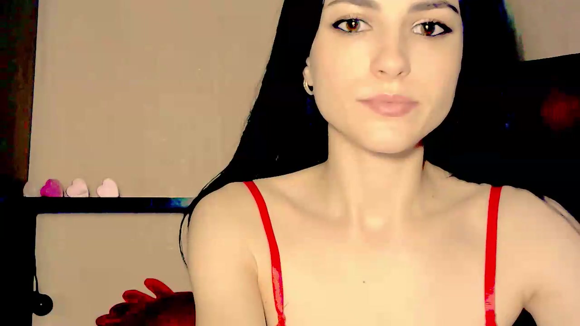 Gallery image thumbnail from Frioninny's myfreecams stream on, 08/08/2026, 02:05 image 18 of 20