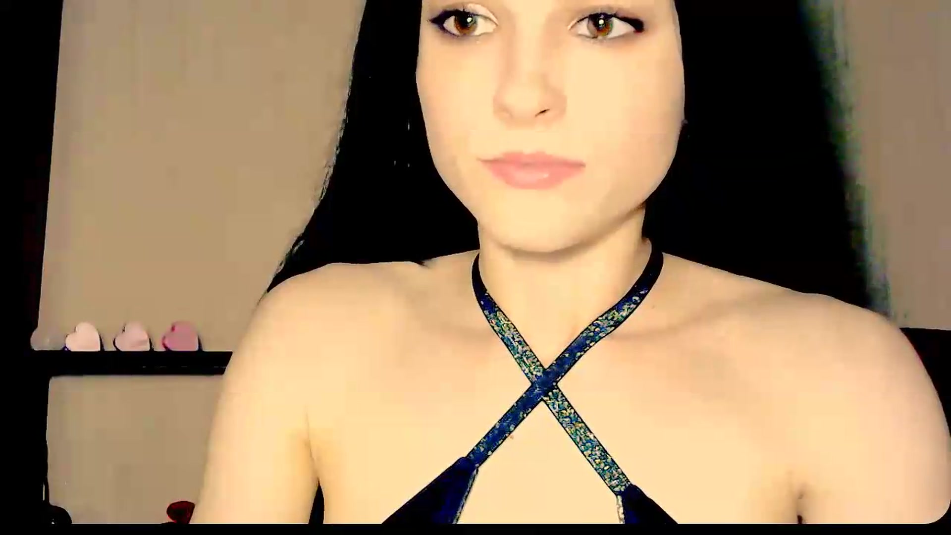 Gallery image thumbnail from Frioninny's myfreecams stream on, 08/08/2026, 18:57 image 9 of 20