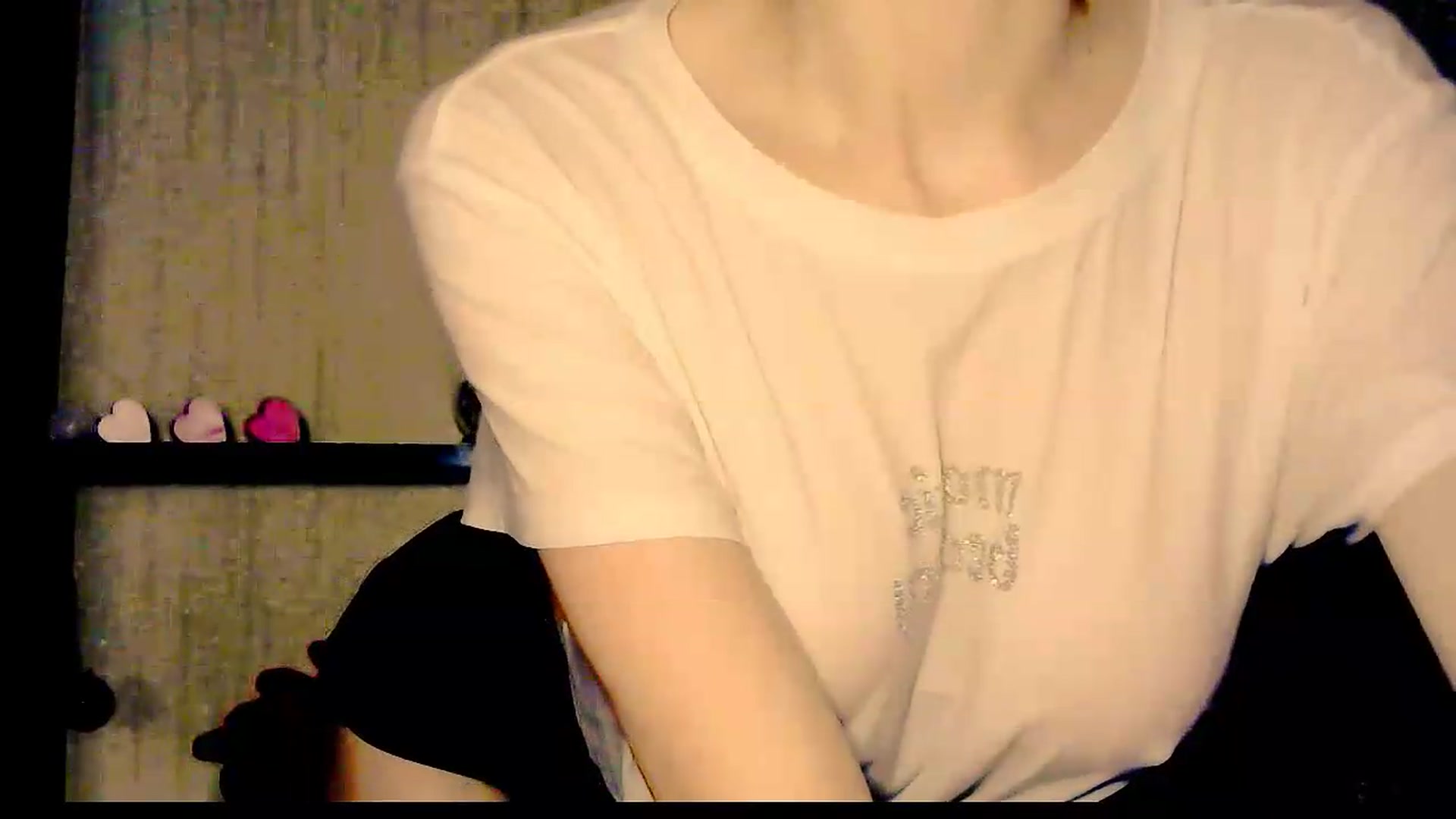 Gallery image thumbnail from Frioninny's myfreecams stream on, 08/08/2026, 18:57 image 5 of 20