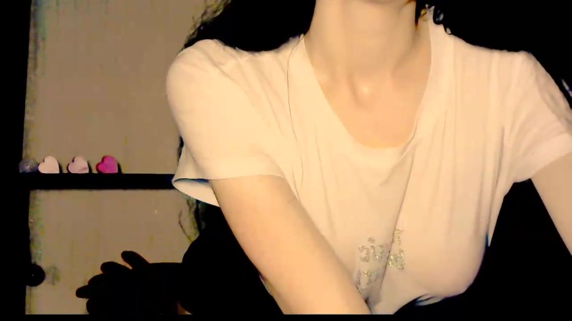 Gallery image thumbnail from Frioninny's myfreecams stream on, 08/08/2026, 18:57 image 3 of 20