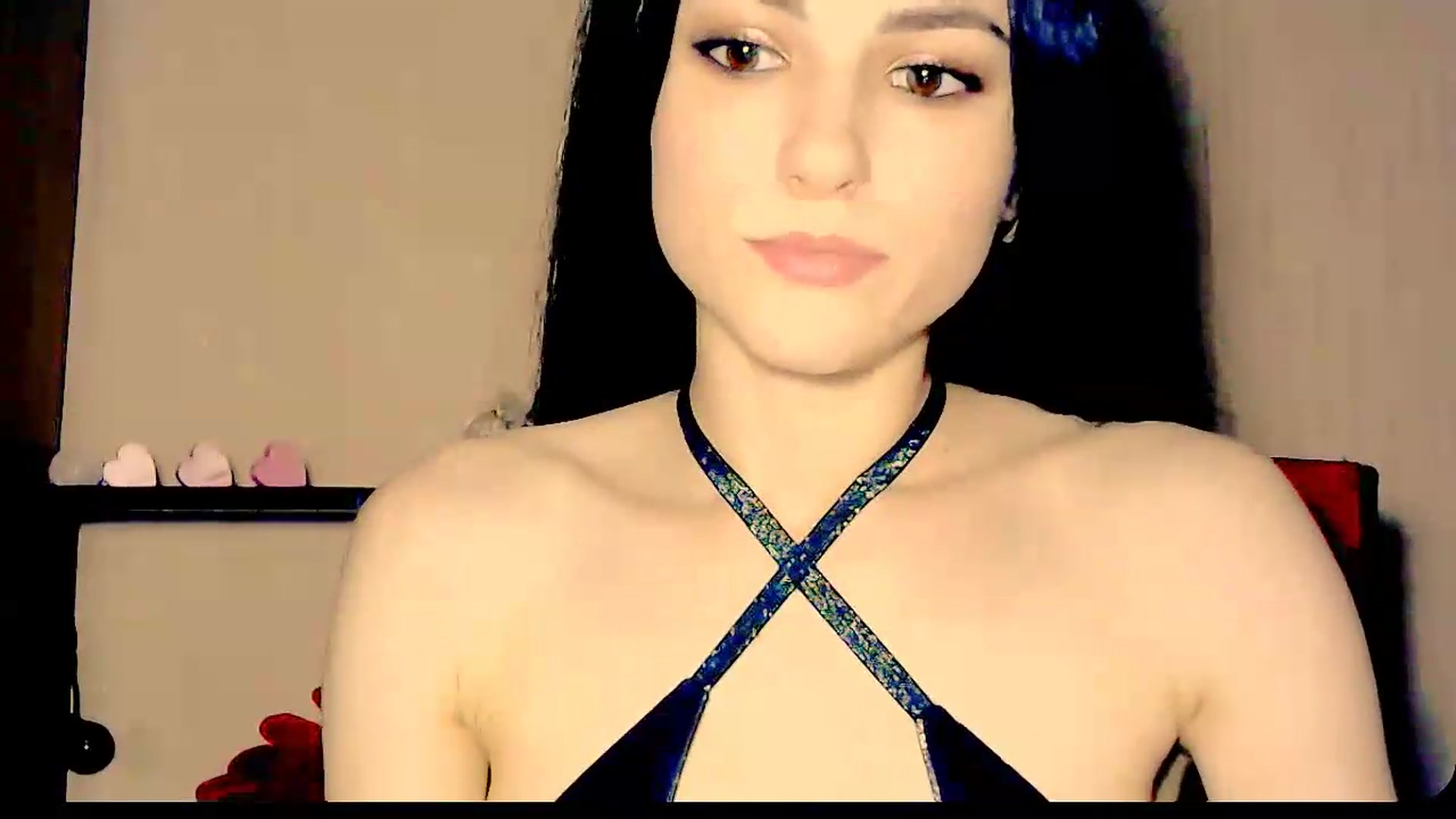 Gallery image thumbnail from Frioninny's myfreecams stream on, 08/08/2026, 18:57 image 16 of 20