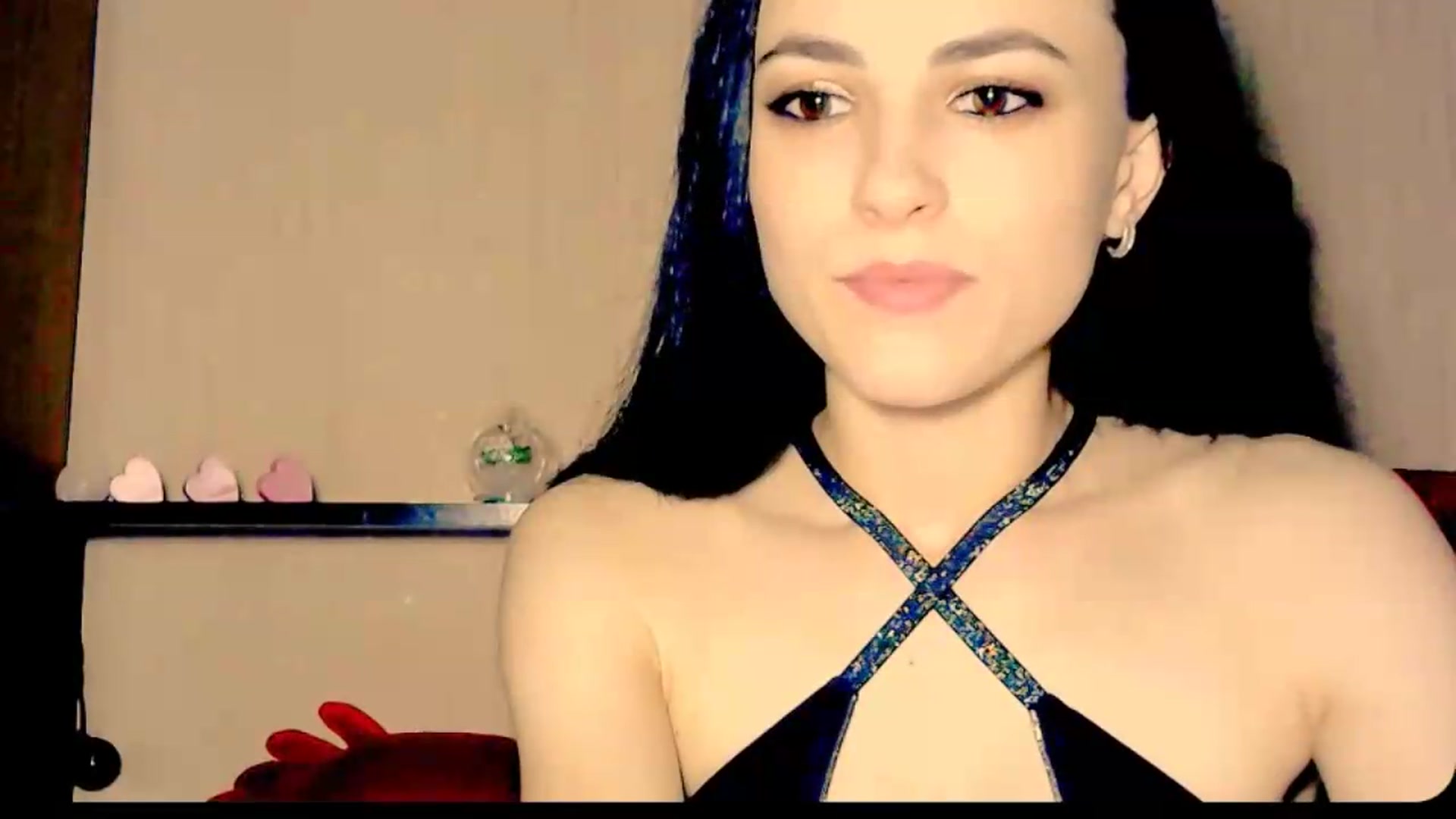 Gallery image thumbnail from Frioninny's myfreecams stream on, 08/08/2026, 20:34 image 9 of 20