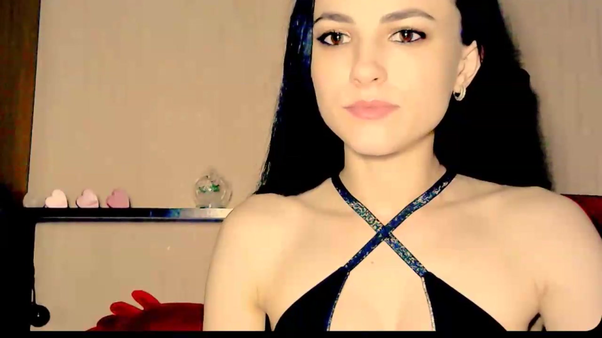 Gallery image thumbnail from Frioninny's myfreecams stream on, 08/08/2026, 20:34 image 6 of 20