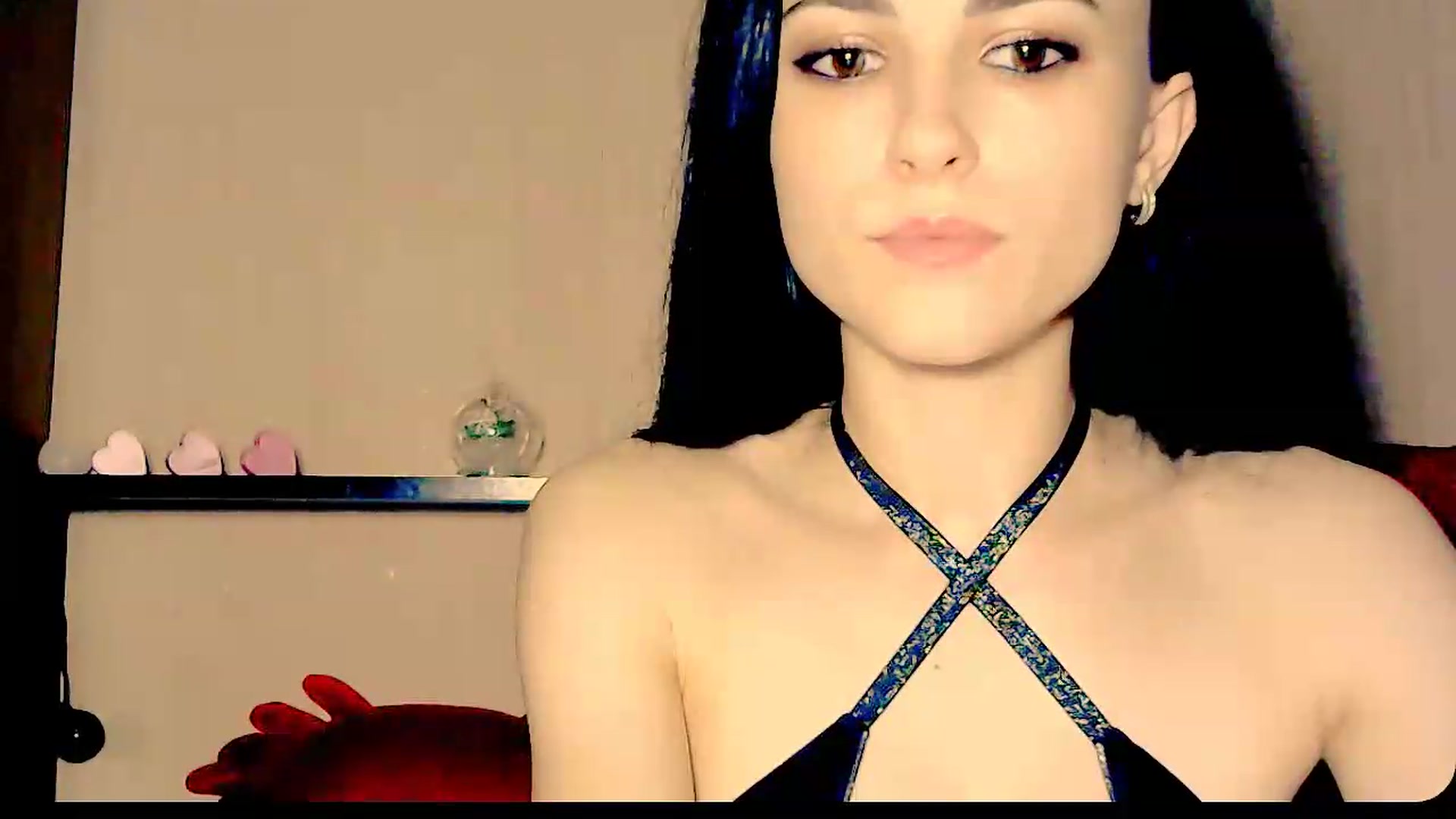 Gallery image thumbnail from Frioninny's myfreecams stream on, 08/08/2026, 22:35 image 11 of 20