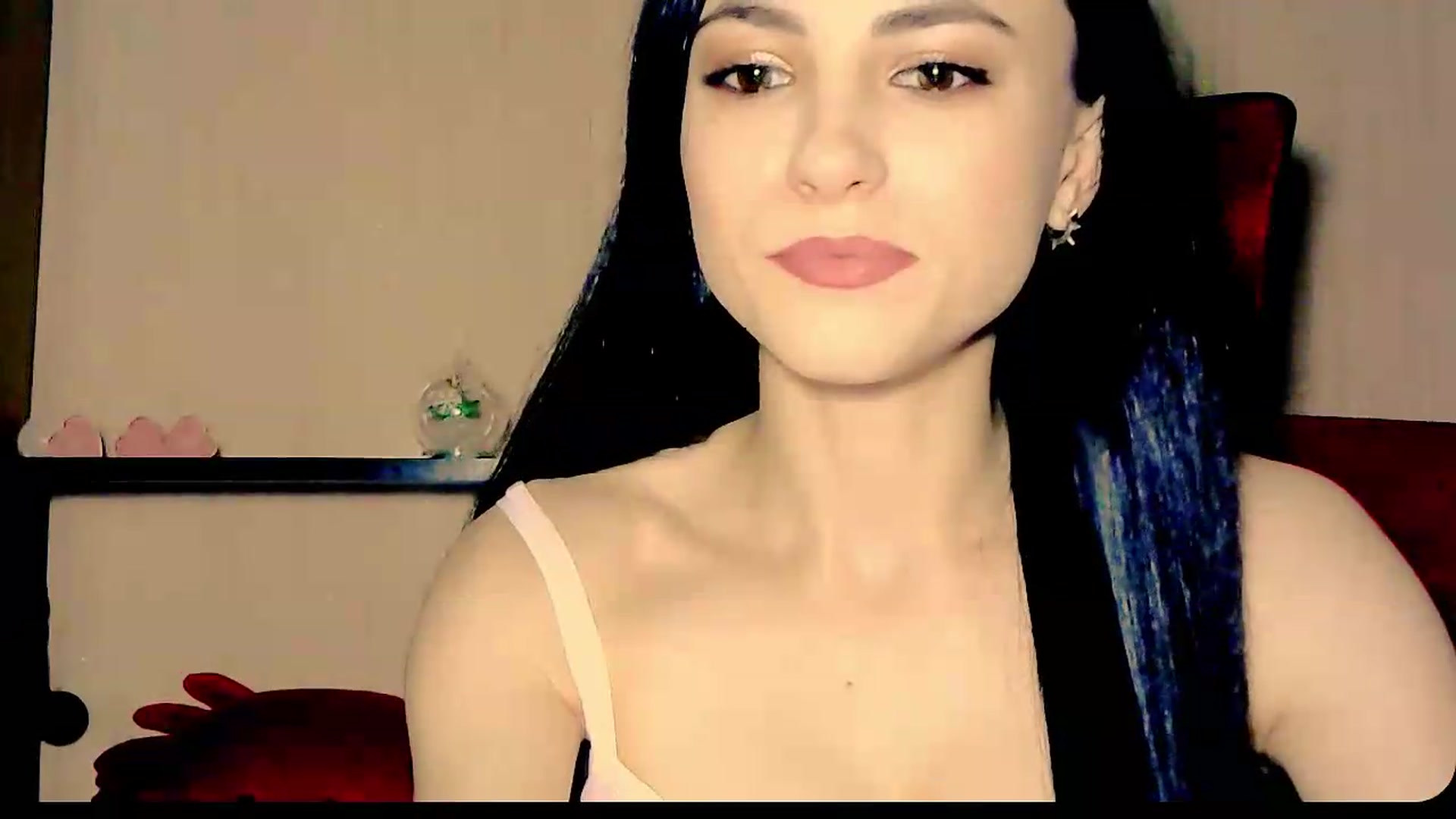 Gallery image thumbnail from Frioninny's myfreecams stream on, 08/15/2026, 19:07 image 20 of 20