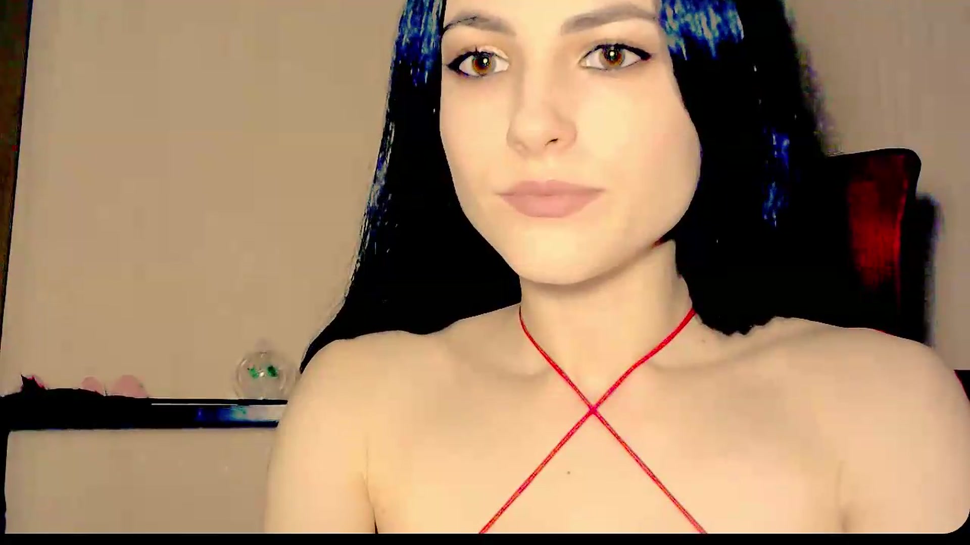 Gallery image thumbnail from Frioninny's myfreecams stream on, 08/21/2026, 21:10 image 10 of 20