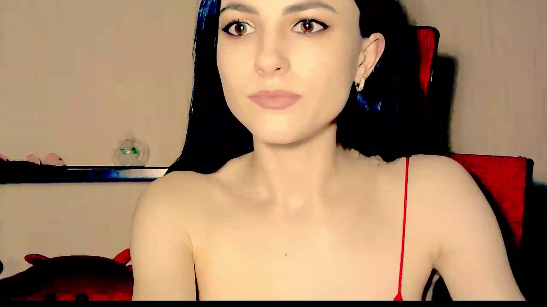 Gallery image thumbnail from Frioninny's myfreecams stream on, 08/21/2026, 23:04 image 10 of 20