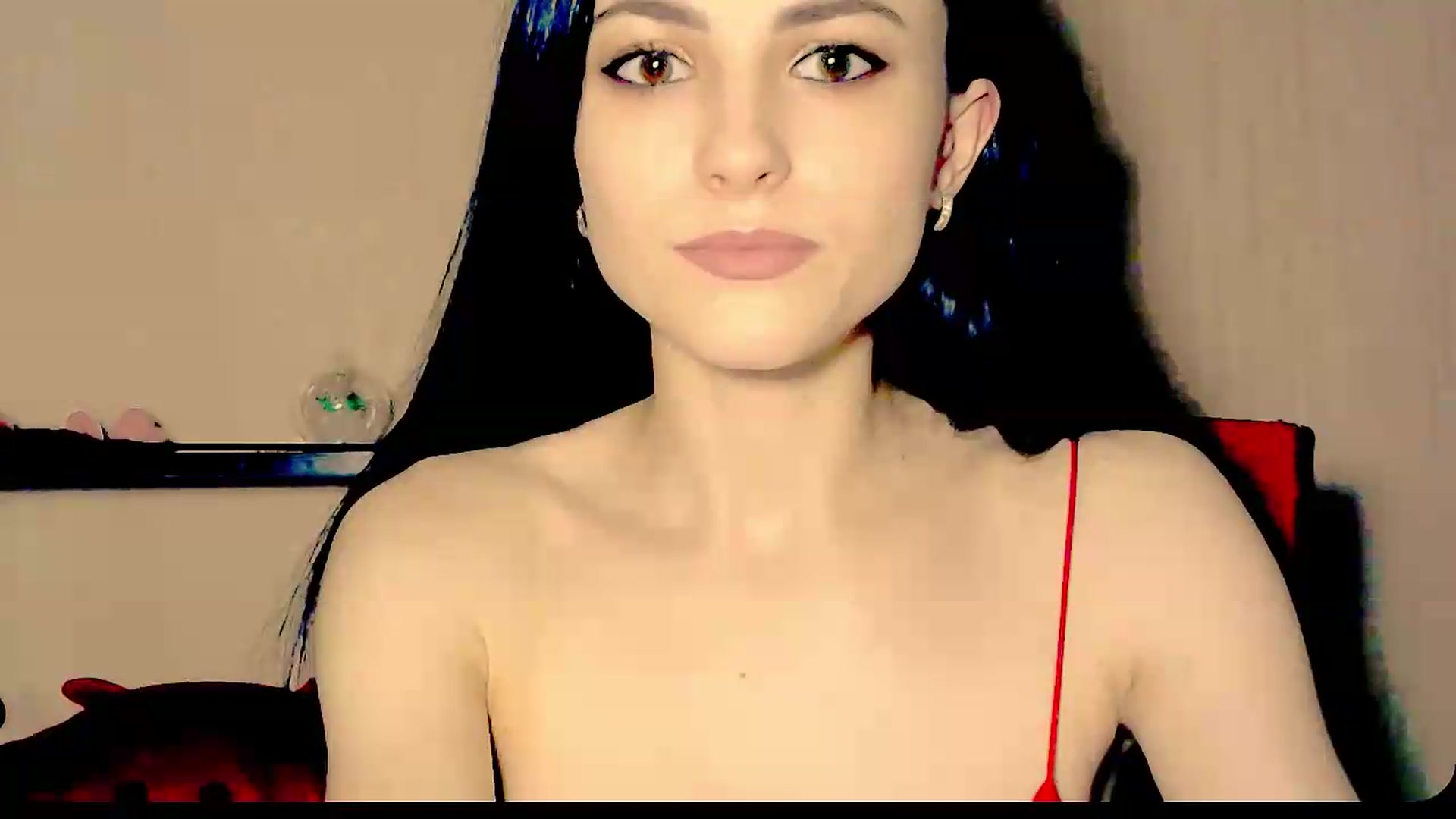 Gallery image thumbnail from Frioninny's myfreecams stream on, 08/21/2026, 23:04 image 4 of 20