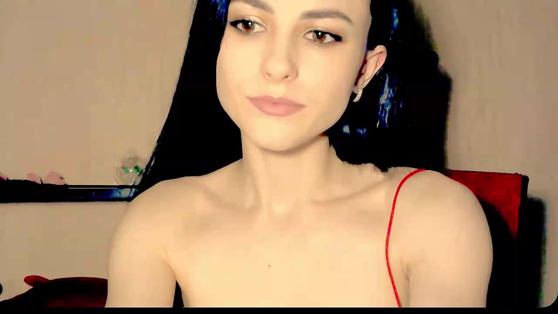Gallery image thumbnail from Frioninny's myfreecams stream on, 08/22/2026, 24:02 image 19 of 20