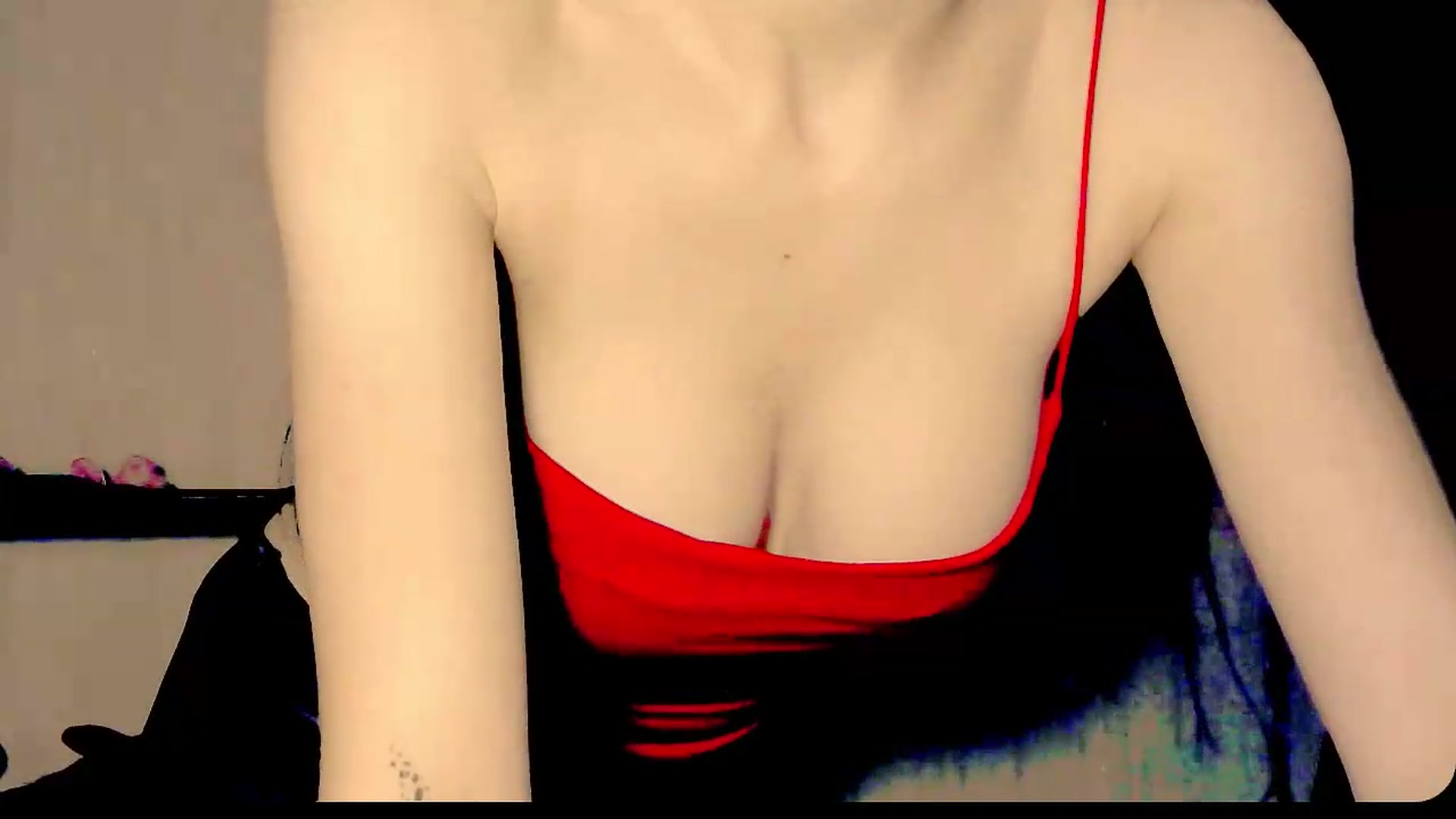 Gallery image thumbnail from Frioninny's myfreecams stream on, 08/22/2026, 24:35 image 13 of 20
