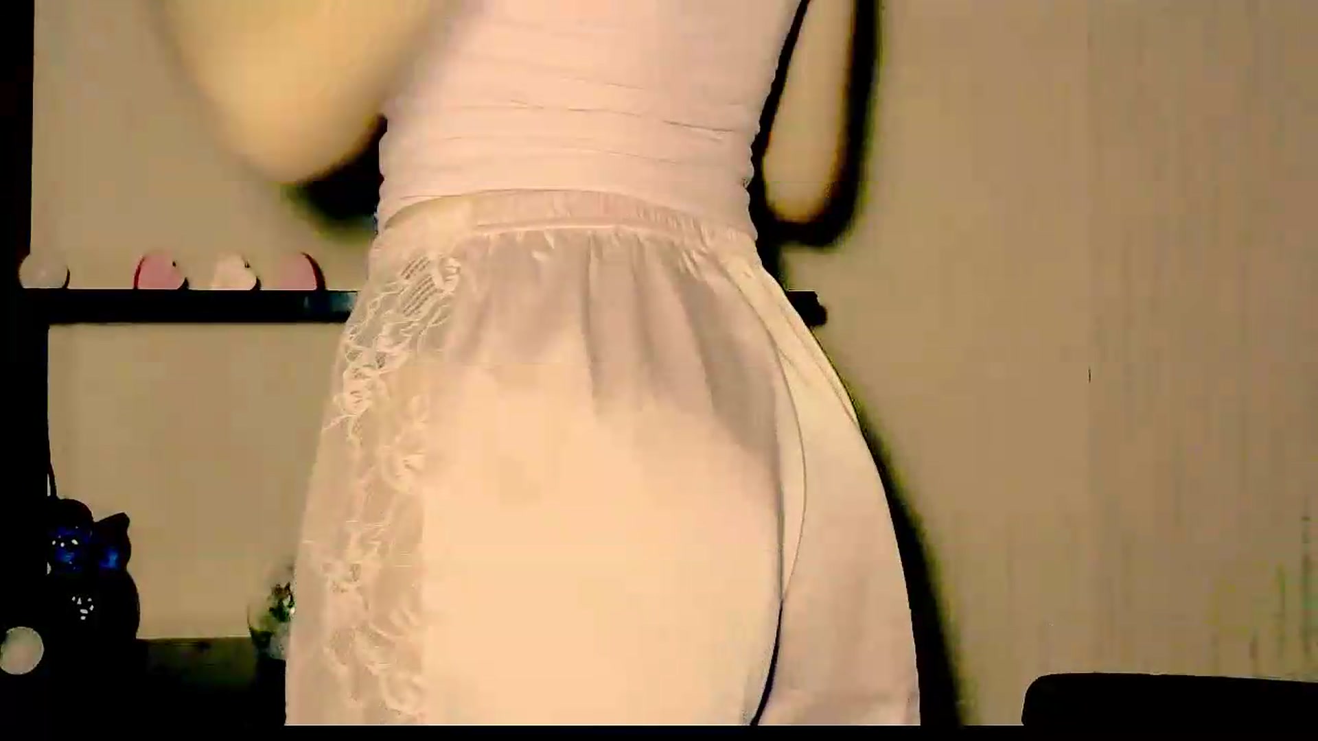 Gallery image thumbnail from Frioninny's myfreecams stream on, 08/27/2026, 19:42 image 20 of 20