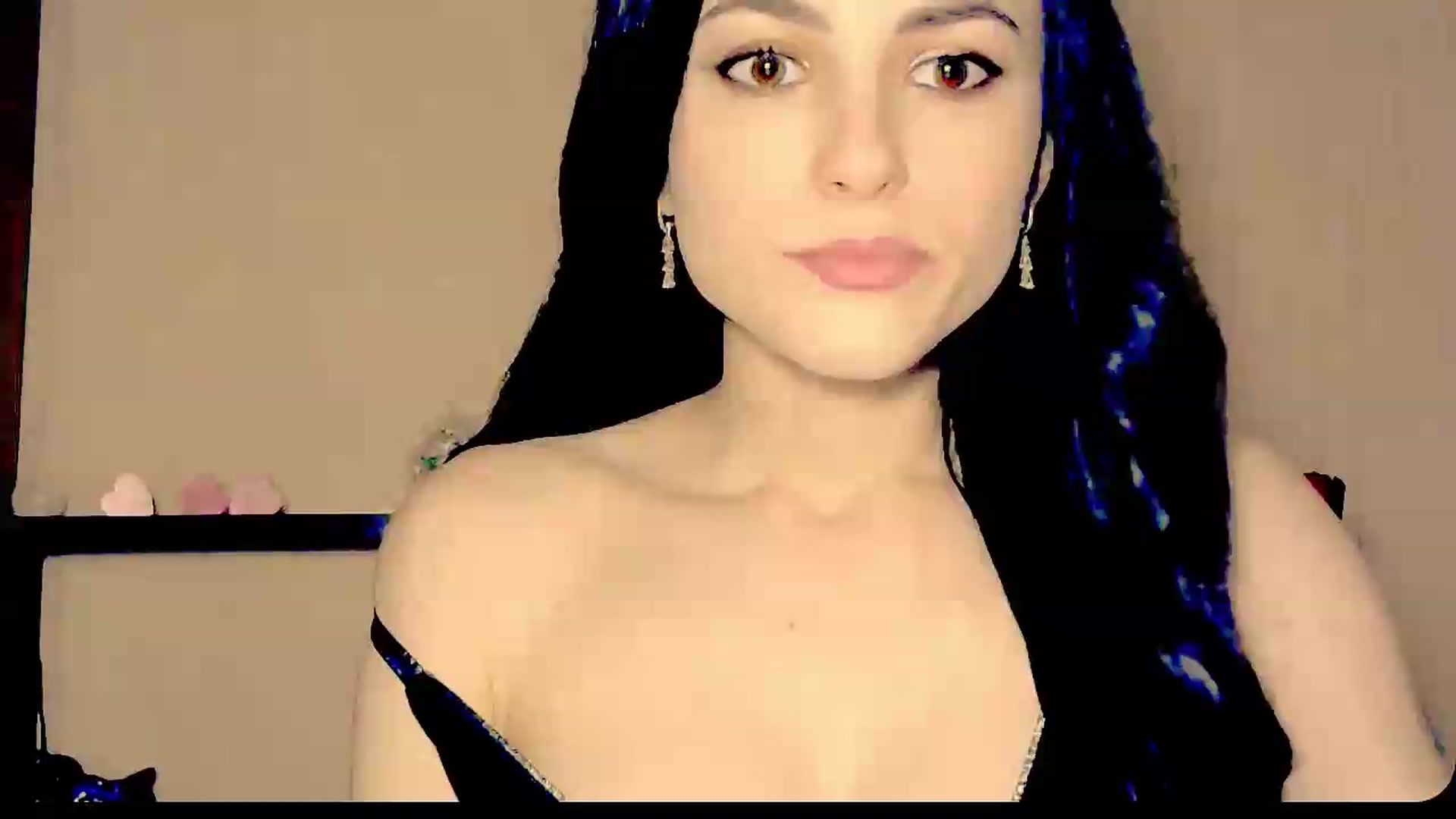 Gallery image thumbnail from Frioninny's myfreecams stream on, 08/28/2026, 19:18 image 18 of 20