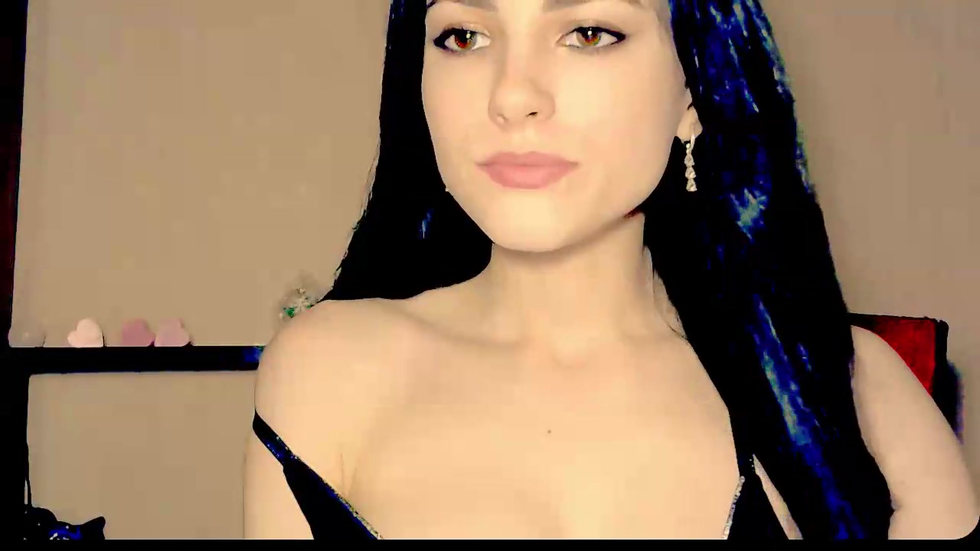 Gallery image thumbnail from Frioninny's myfreecams stream on, 08/28/2026, 19:18 image 3 of 20