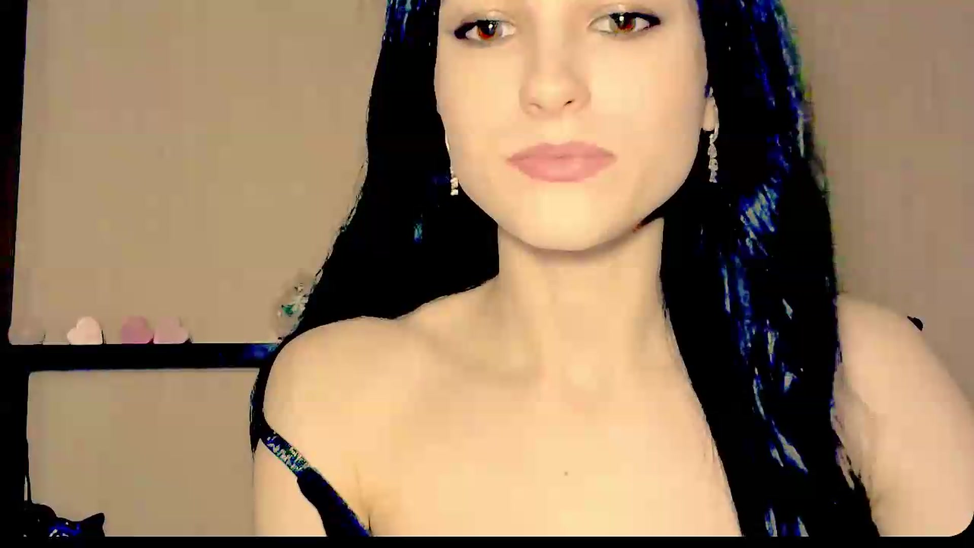 Gallery image thumbnail from Frioninny's myfreecams stream on, 08/28/2026, 19:18 image 2 of 20