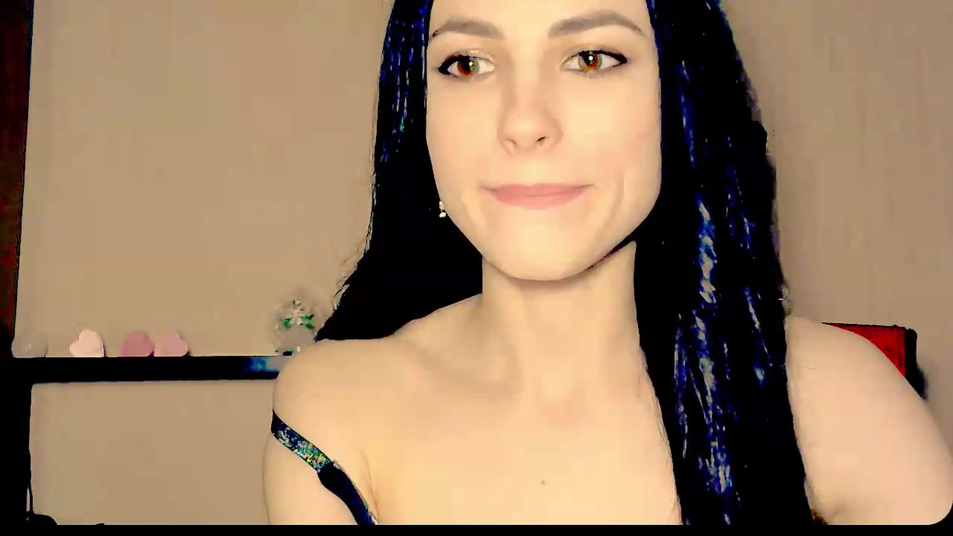 Gallery image thumbnail from Frioninny's myfreecams stream on, 08/28/2026, 20:48 image 15 of 20
