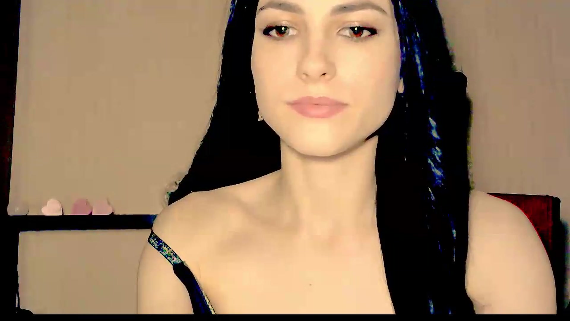 Gallery image thumbnail from Frioninny's myfreecams stream on, 08/28/2026, 20:48 image 17 of 20