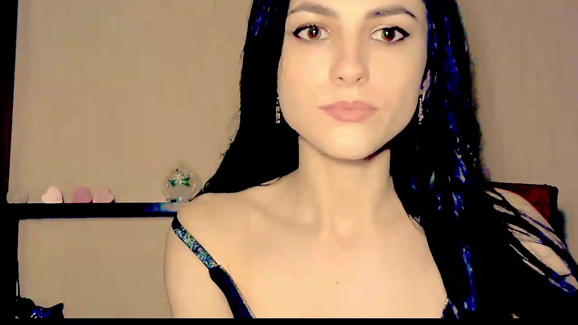 Gallery image thumbnail from Frioninny's myfreecams stream on, 08/28/2026, 21:49 image 2 of 20