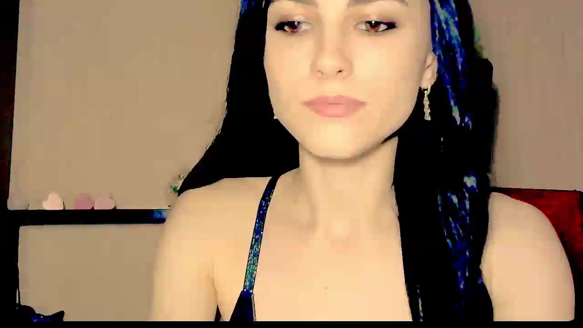 Gallery image thumbnail from Frioninny's myfreecams stream on, 08/28/2026, 21:49 image 10 of 20