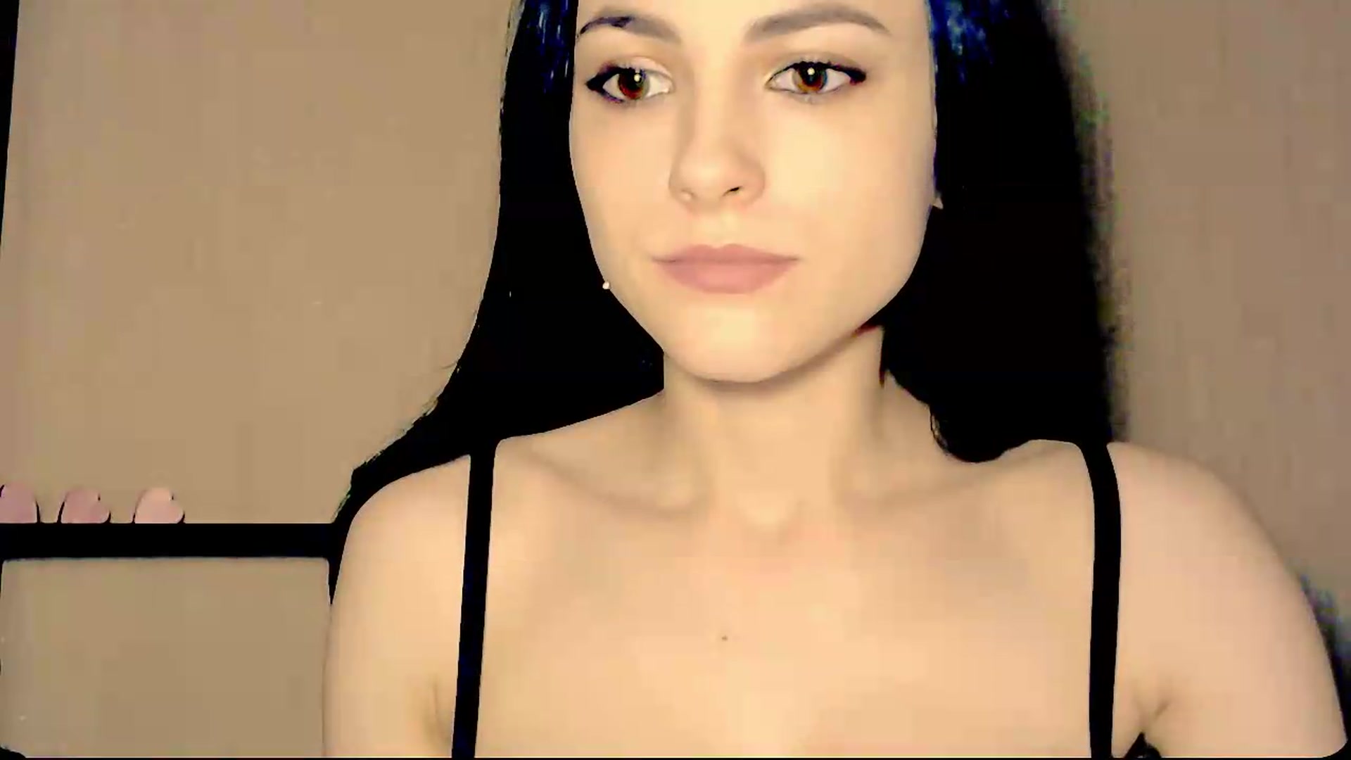Gallery image thumbnail from Frioninny's myfreecams stream on, 08/30/2026, 20:59 image 14 of 20