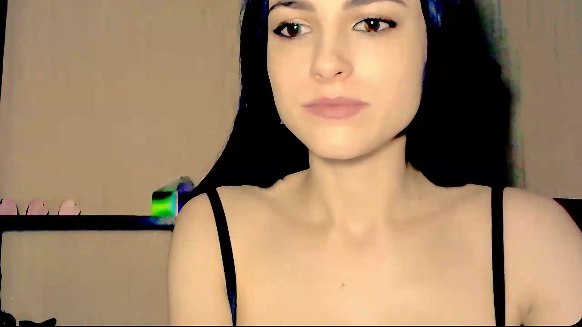 Gallery image thumbnail from Frioninny's myfreecams stream on, 08/30/2026, 20:59 image 20 of 20