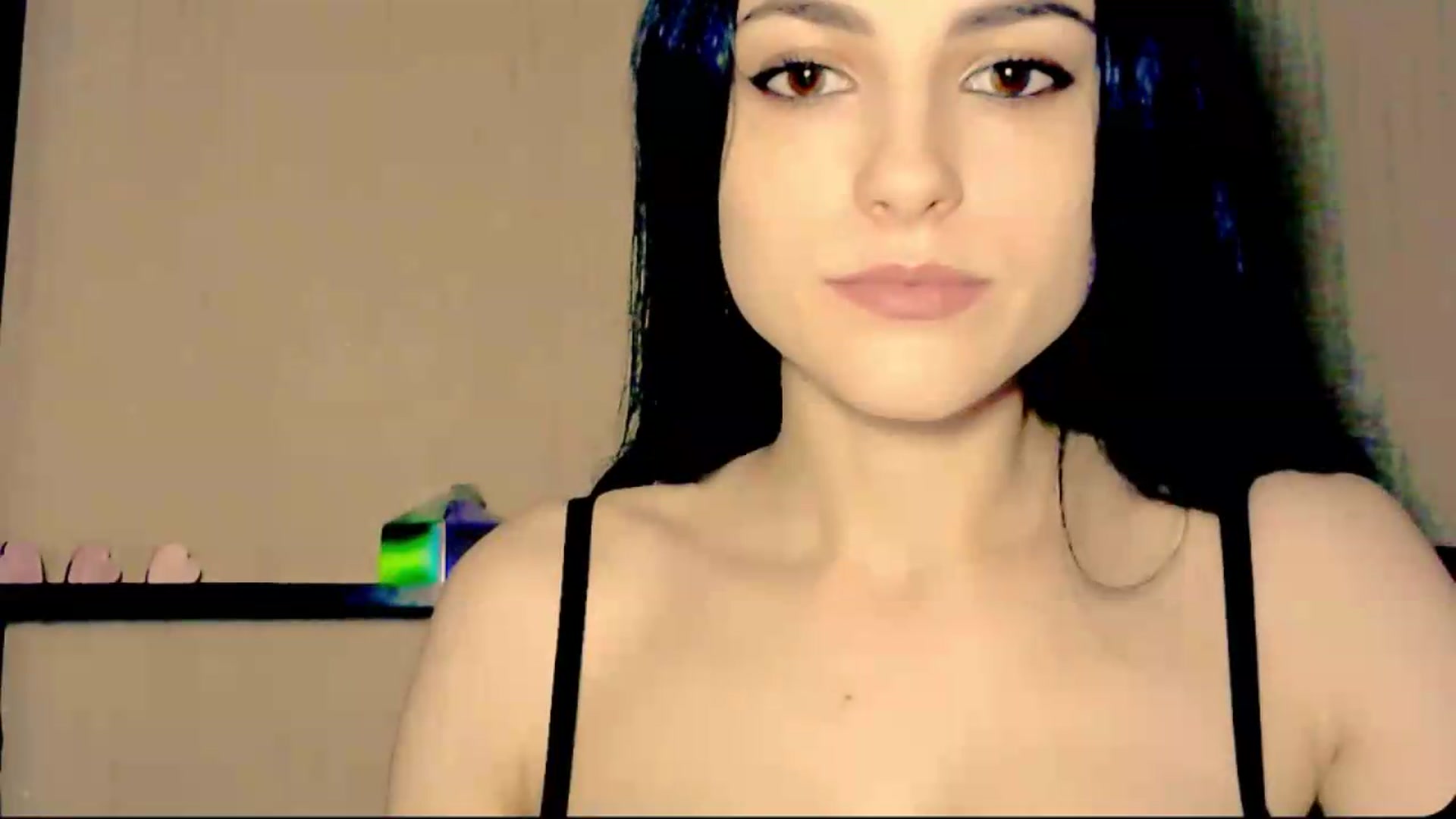 Gallery image thumbnail from Frioninny's myfreecams stream on, 08/30/2026, 20:59 image 11 of 20