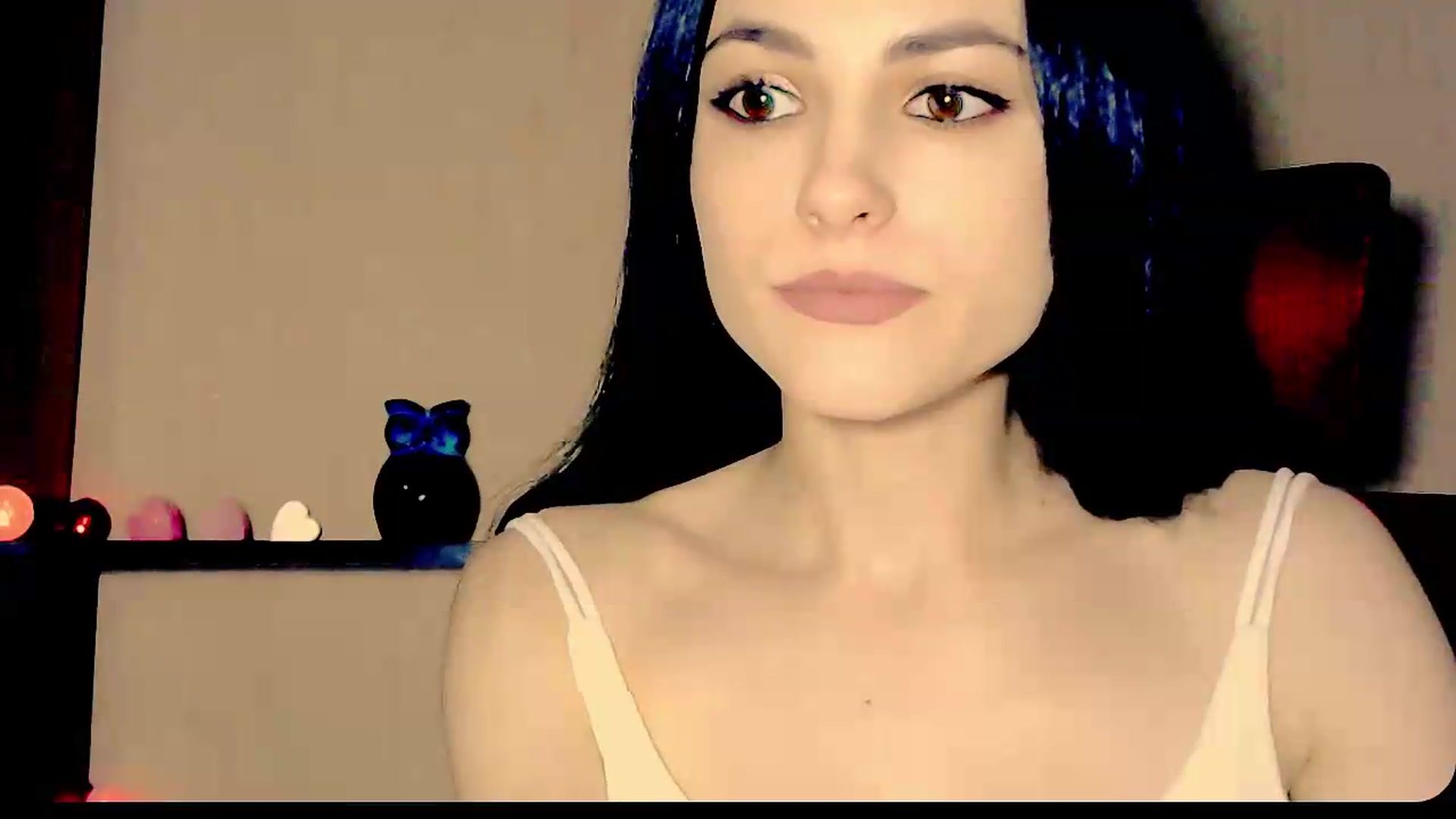 Gallery image thumbnail from Frioninny's myfreecams stream on, 09/04/2026, 20:07 image 5 of 20