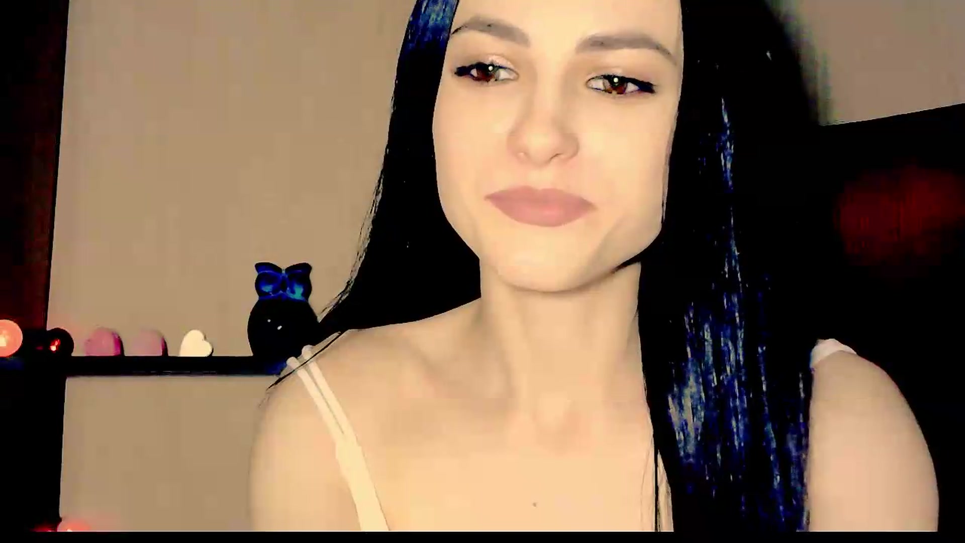 Gallery image thumbnail from Frioninny's myfreecams stream on, 09/04/2026, 20:07 image 10 of 20