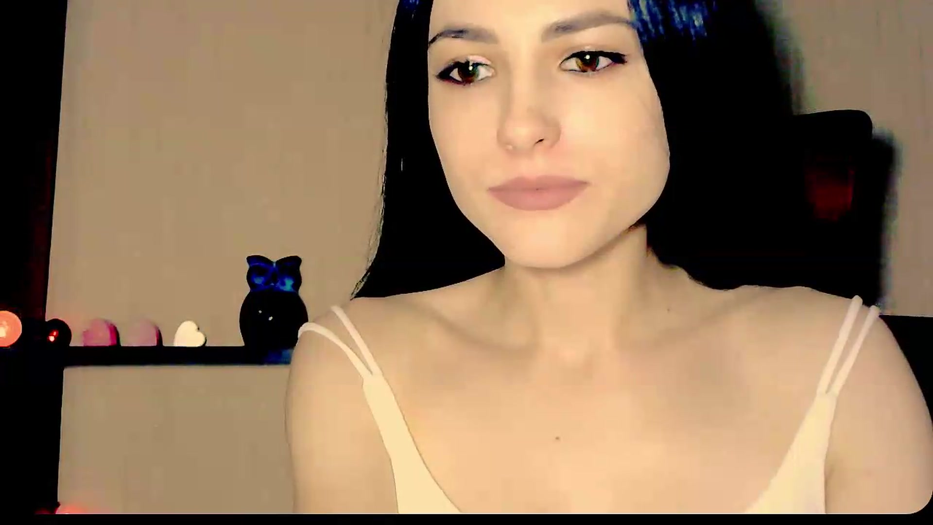 Gallery image thumbnail from Frioninny's myfreecams stream on, 09/04/2026, 20:07 image 8 of 20