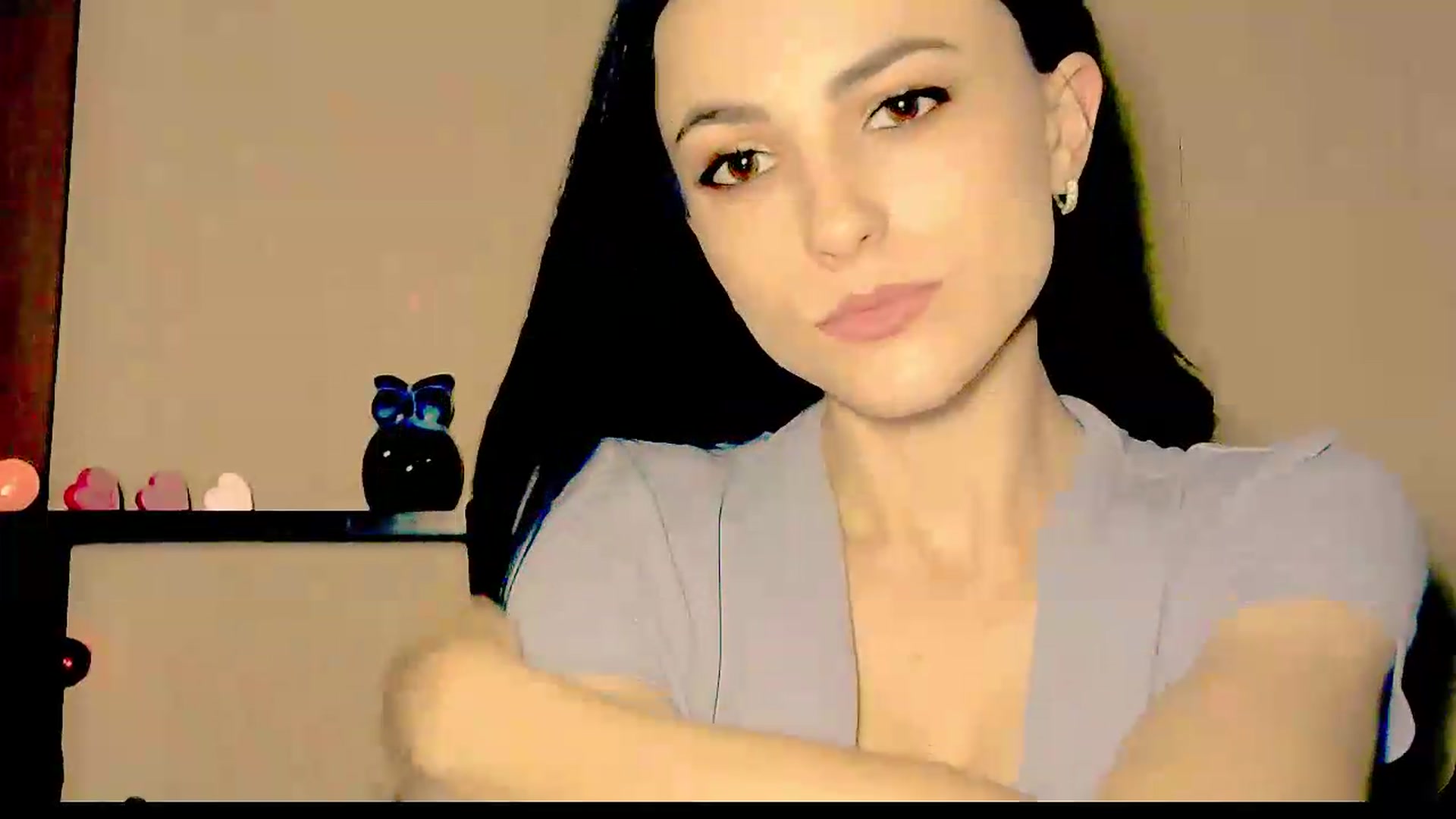 Gallery image thumbnail from Frioninny's myfreecams stream on, 09/05/2026, 19:26 image 3 of 20