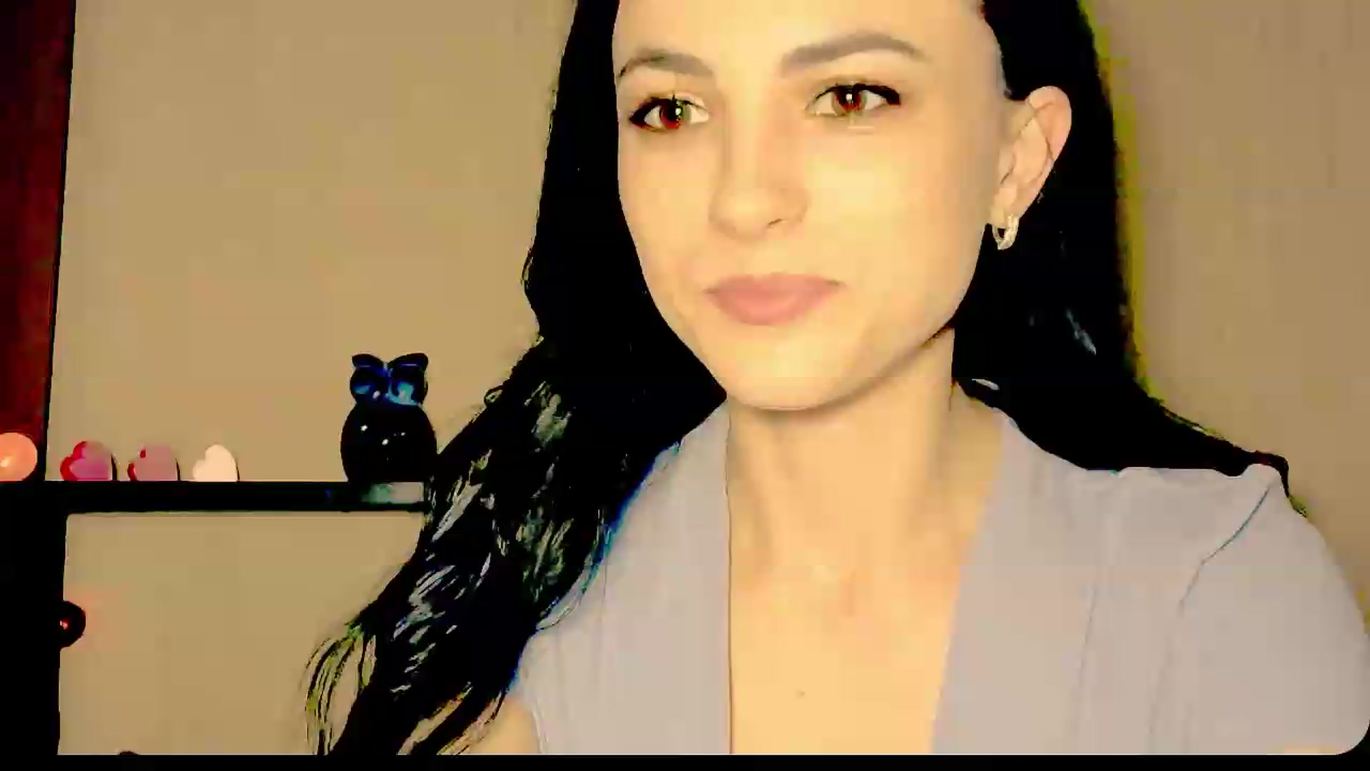 Gallery image thumbnail from Frioninny's myfreecams stream on, 09/05/2026, 19:26 image 8 of 20