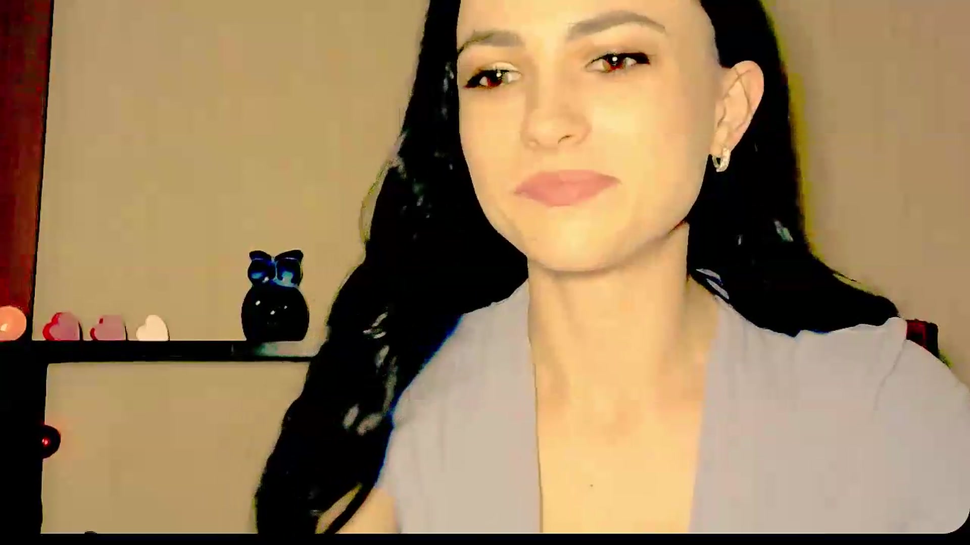 Gallery image thumbnail from Frioninny's myfreecams stream on, 09/05/2026, 19:26 image 16 of 20