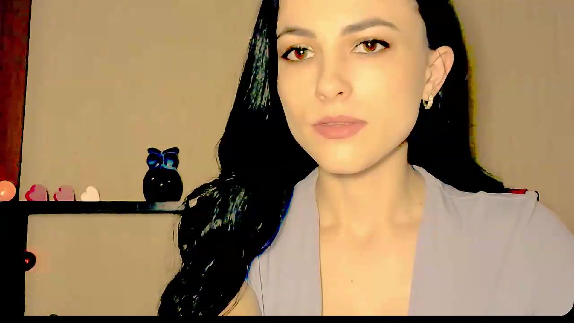 Gallery image thumbnail from Frioninny's myfreecams stream on, 09/05/2026, 19:26 image 5 of 20